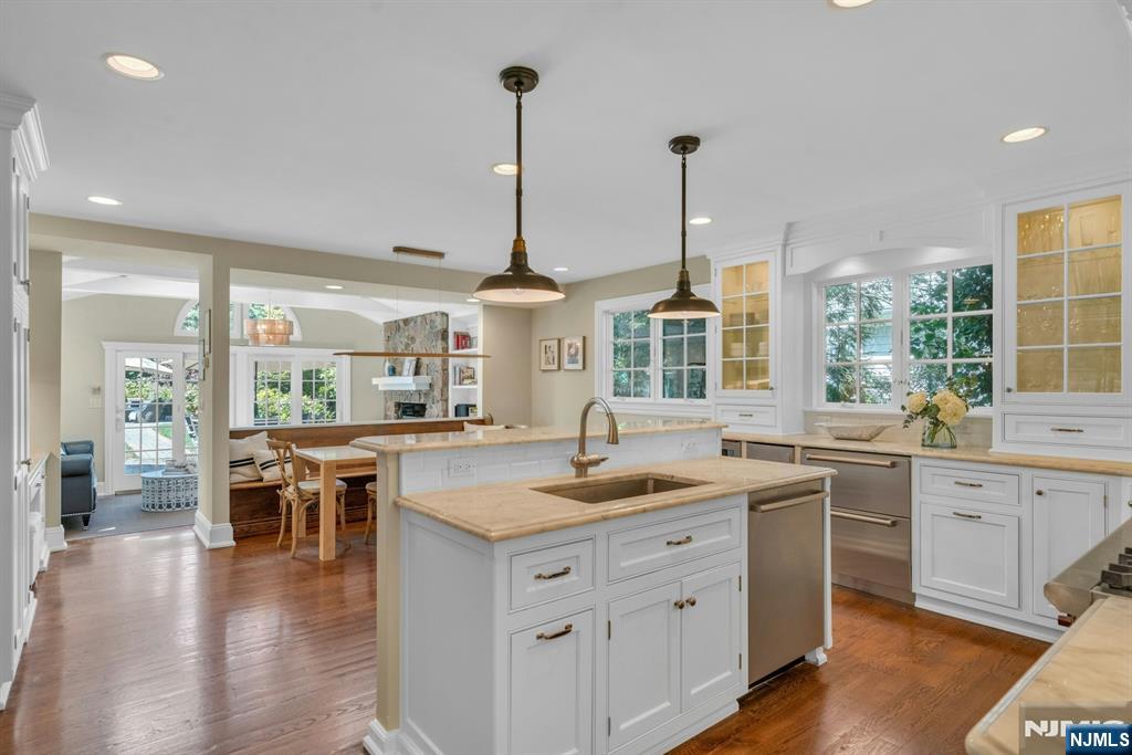 350 Highland Avenue