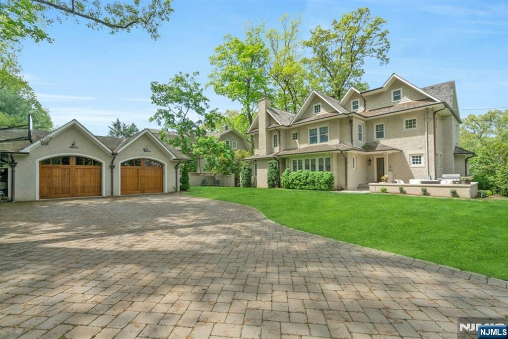 245 Heights Road