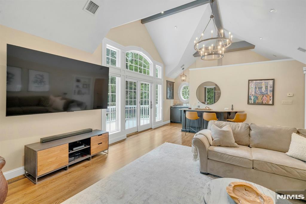 48 Hopper Farm Road