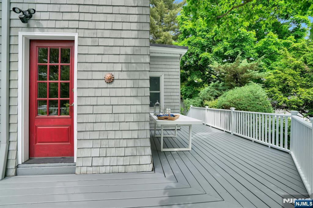 141 End Avenue