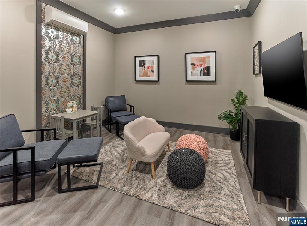 8 Tice Road 302