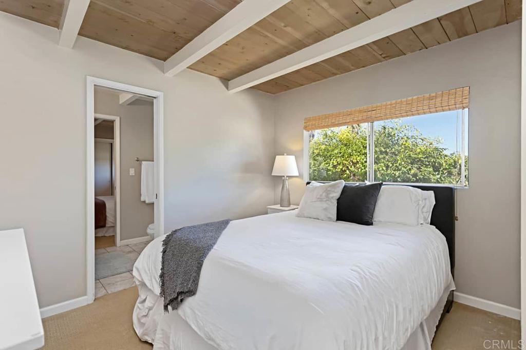 1817 19 Coast Boulevard