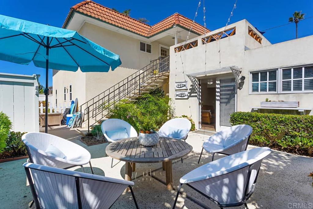 1817 19 Coast Boulevard