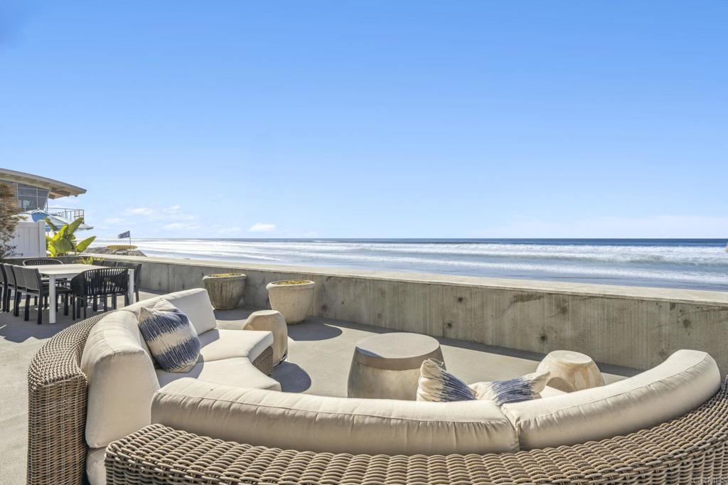 1716 Ocean Front