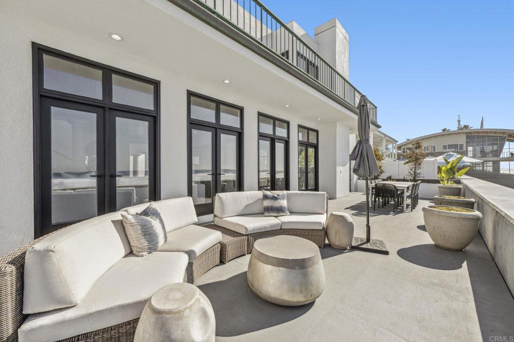 1716 Ocean Front