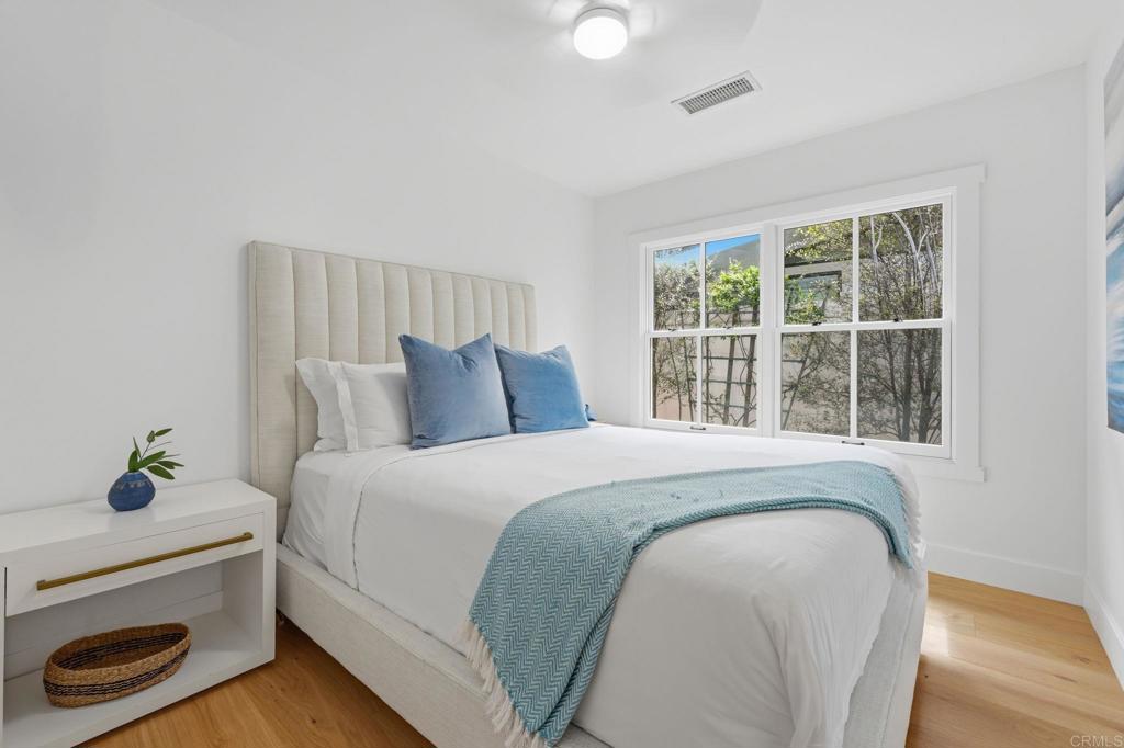 1820 Coast Boulevard