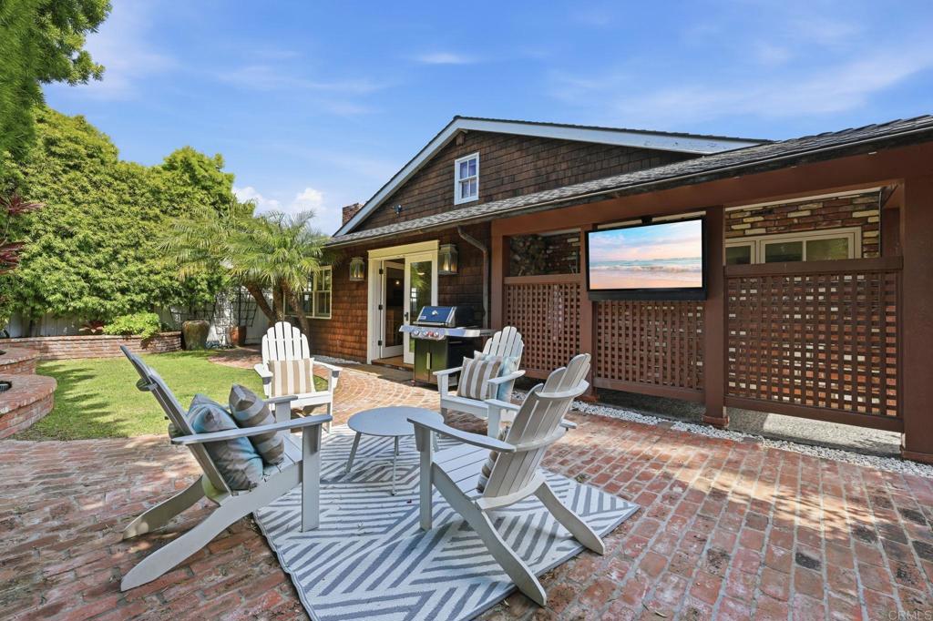 1820 Coast Boulevard