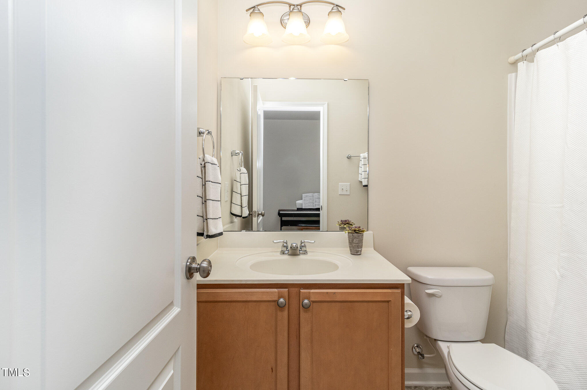 1216 Chimney Ridge Drive
