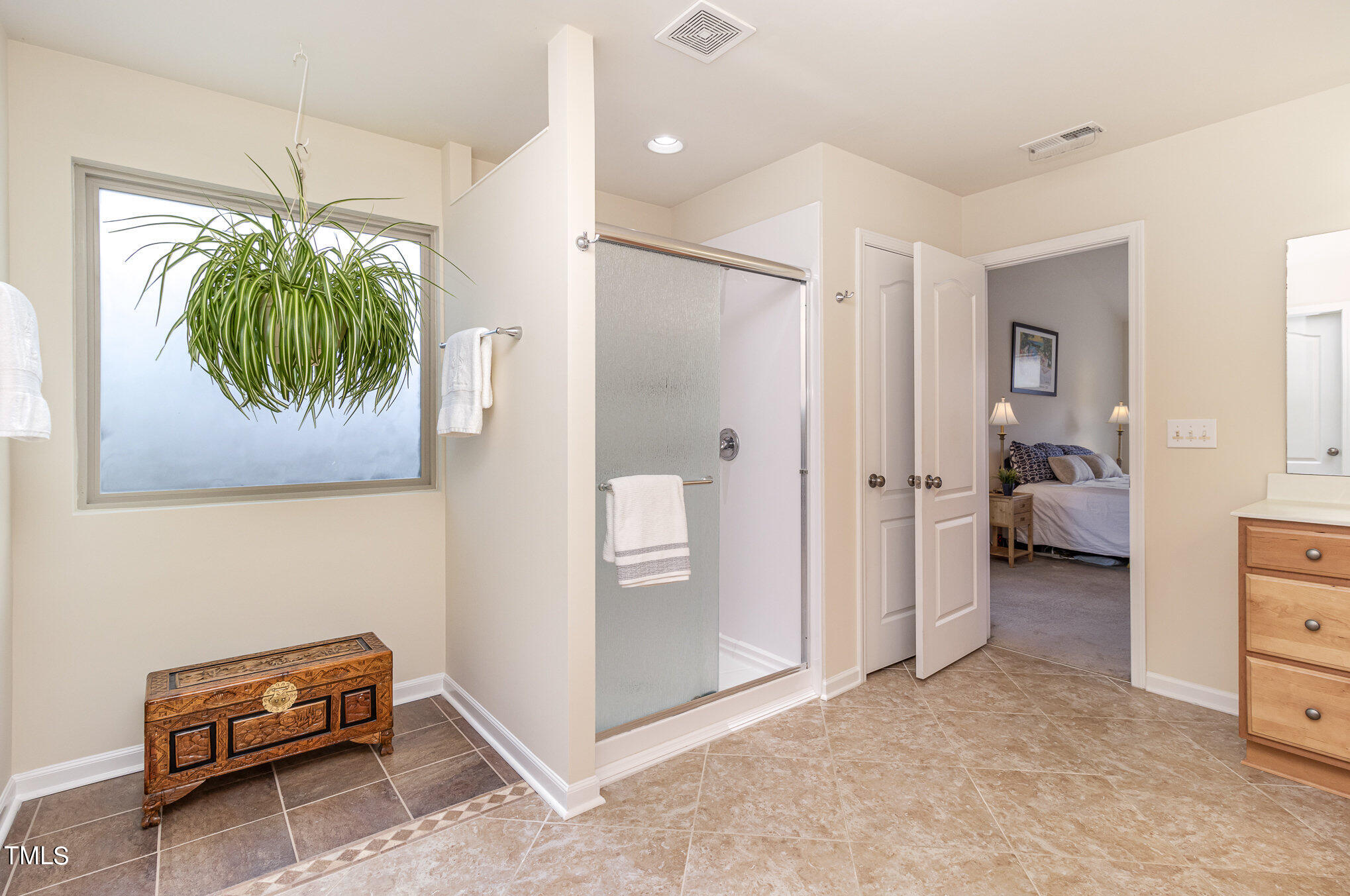 1216 Chimney Ridge Drive