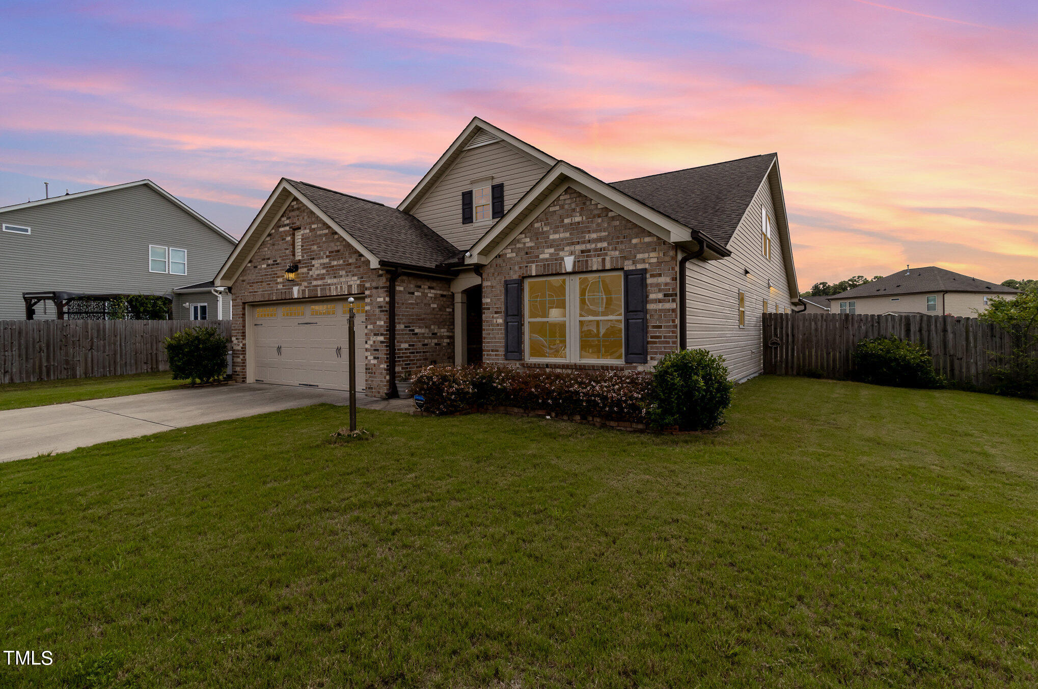 1216 Chimney Ridge Drive
