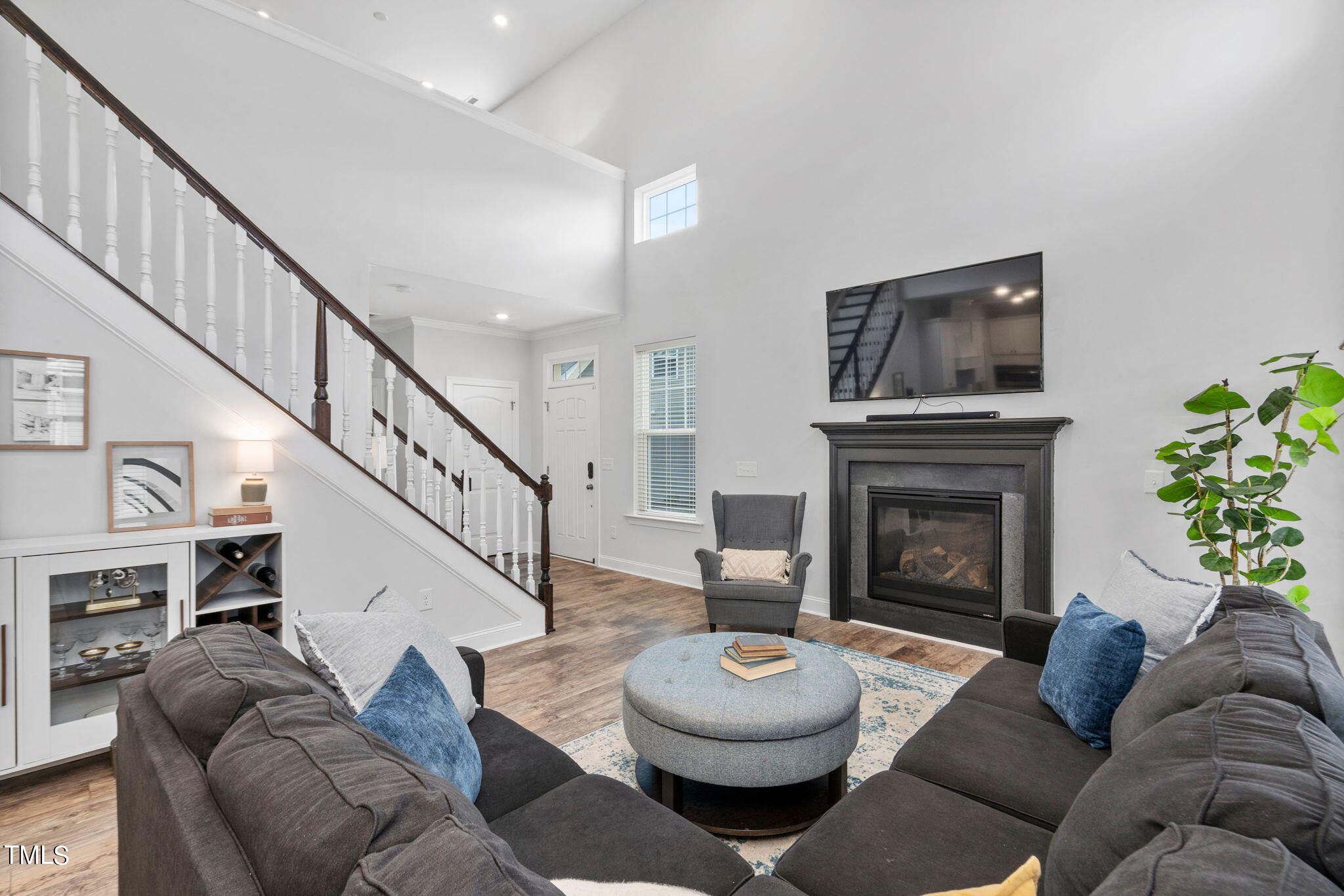 1319 White Beach Lane