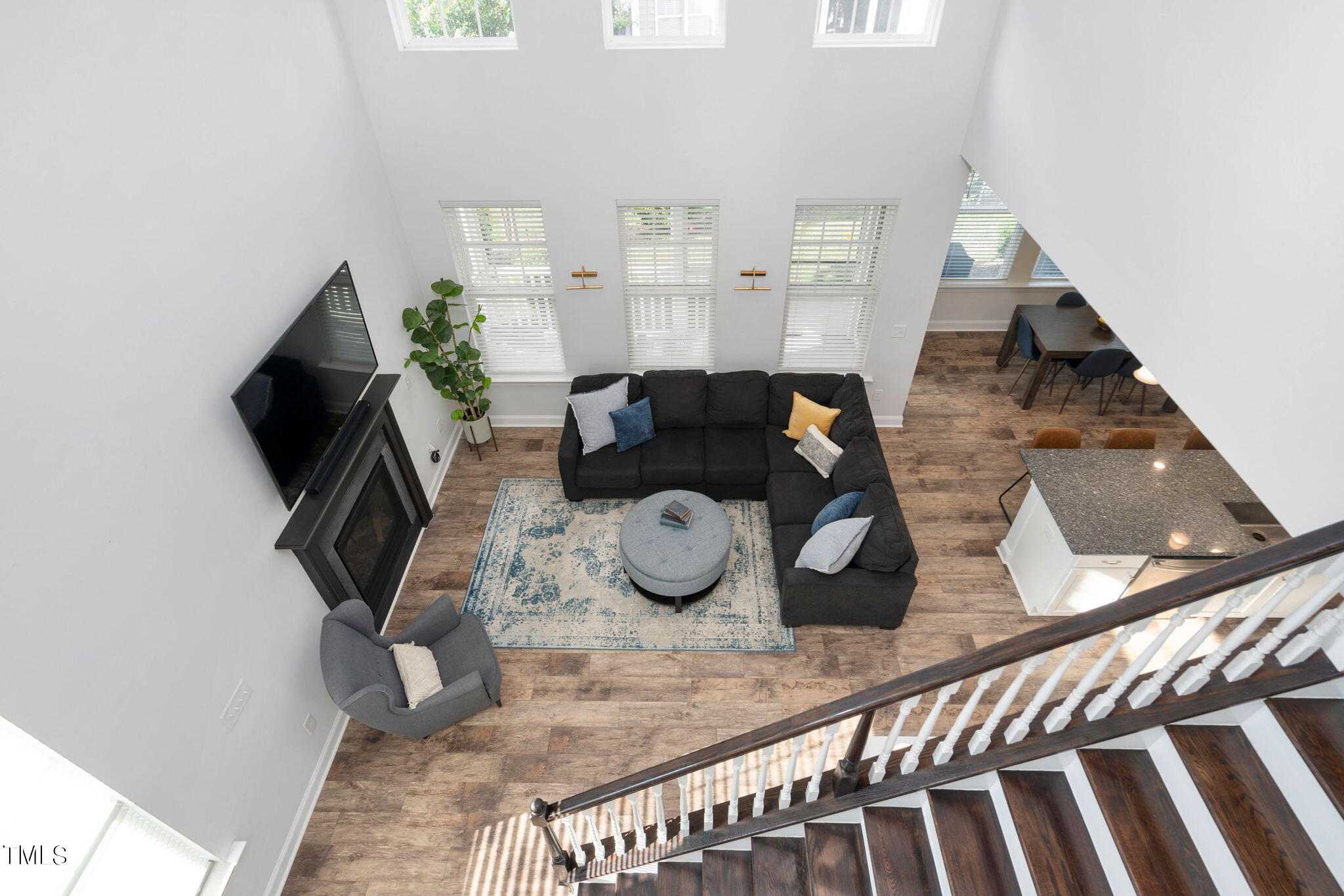 1319 White Beach Lane