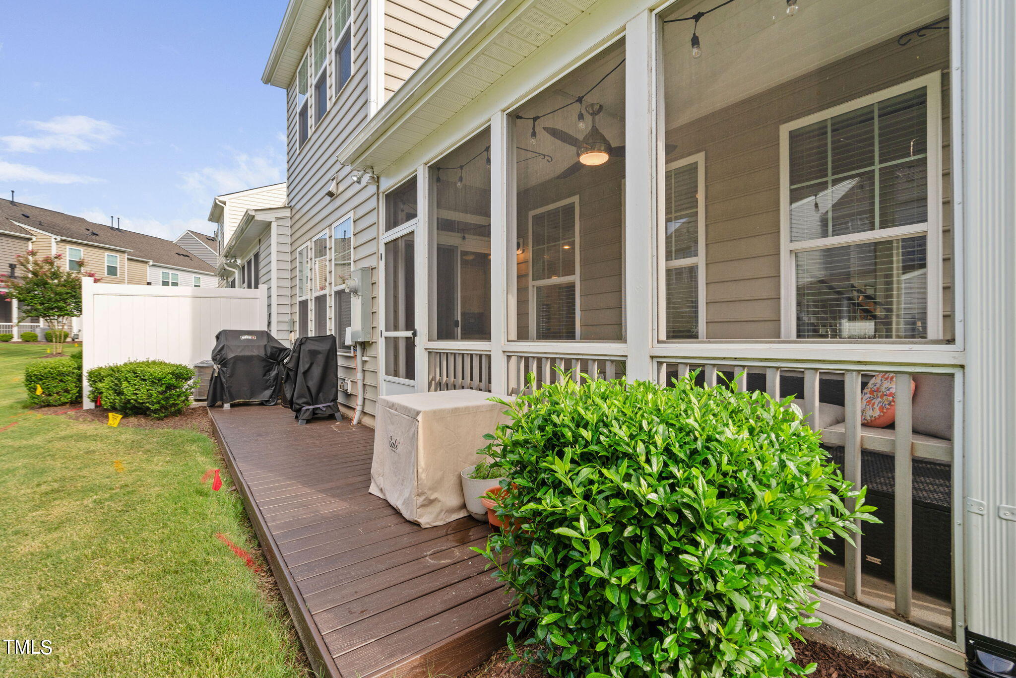 1319 White Beach Lane