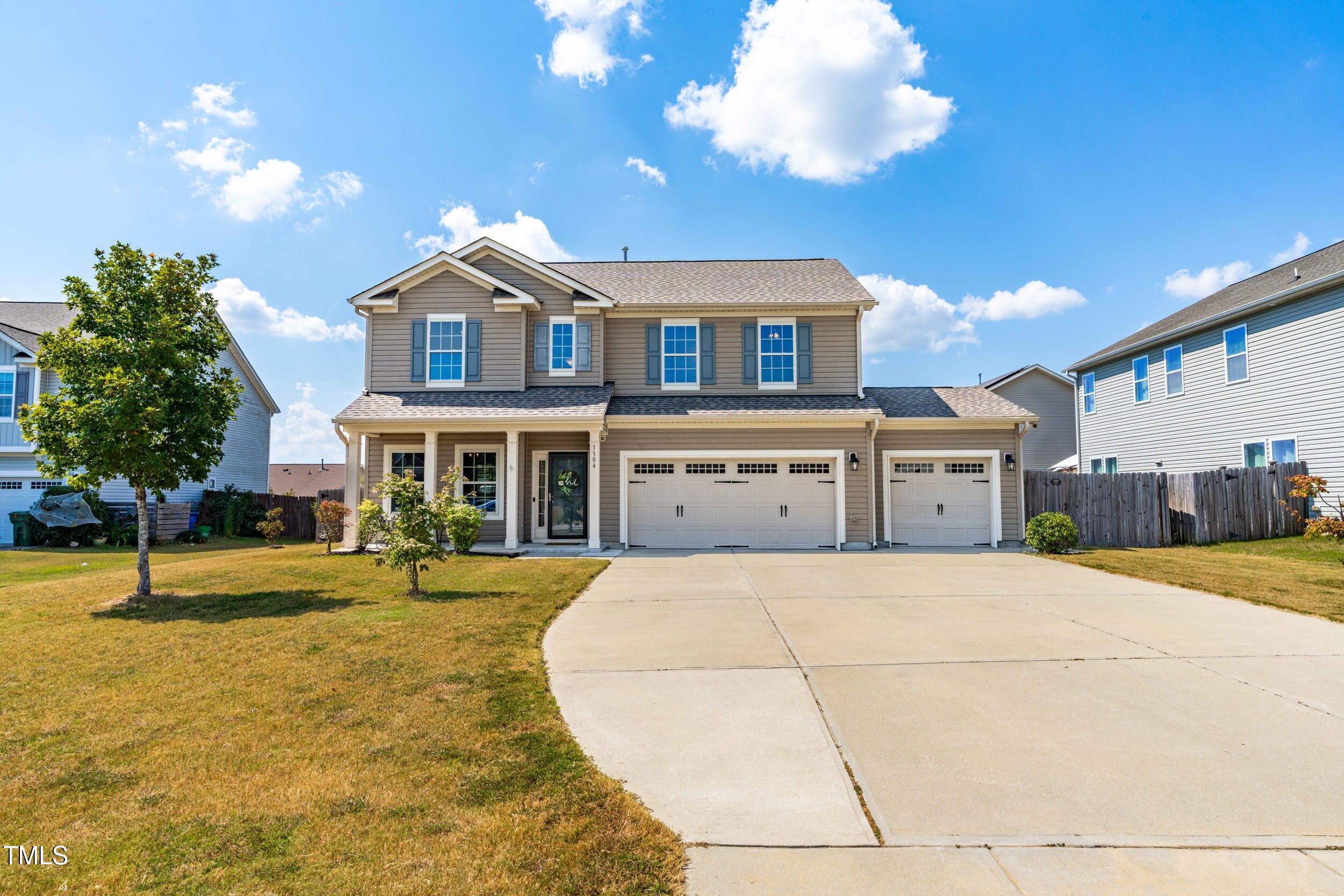1304 Ivey Grove Court