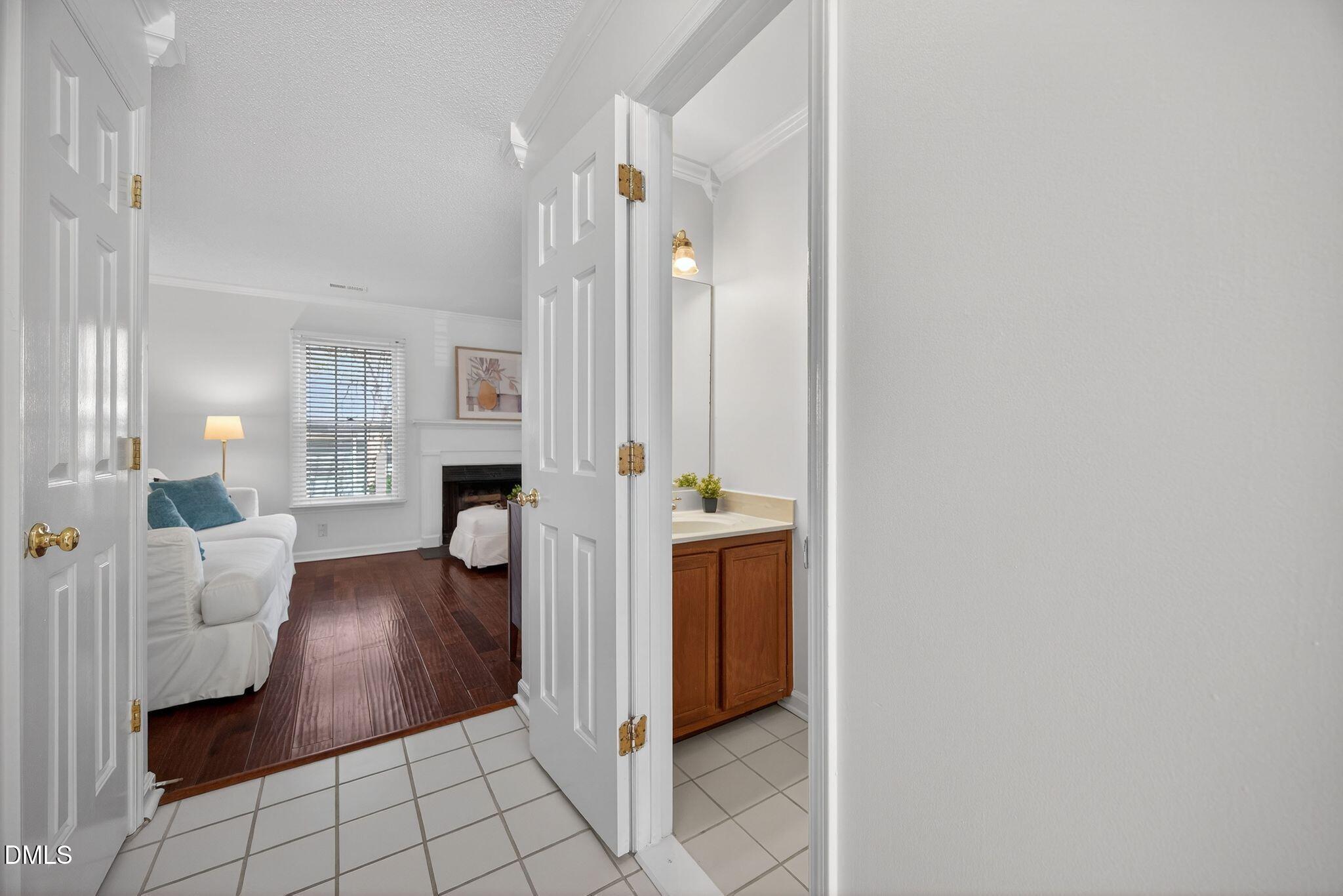 116 Long Shadow Place