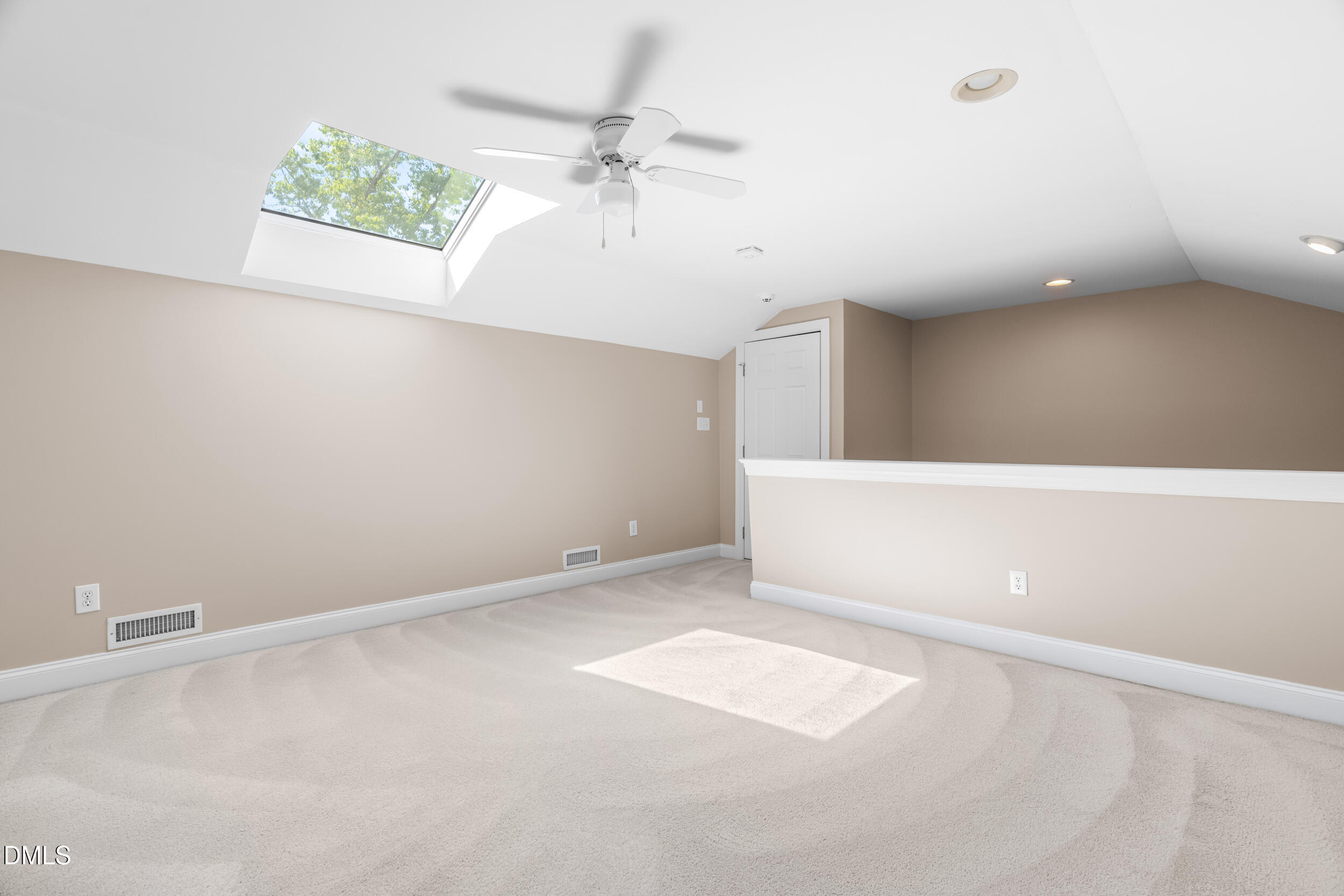 9113 White Eagle Court