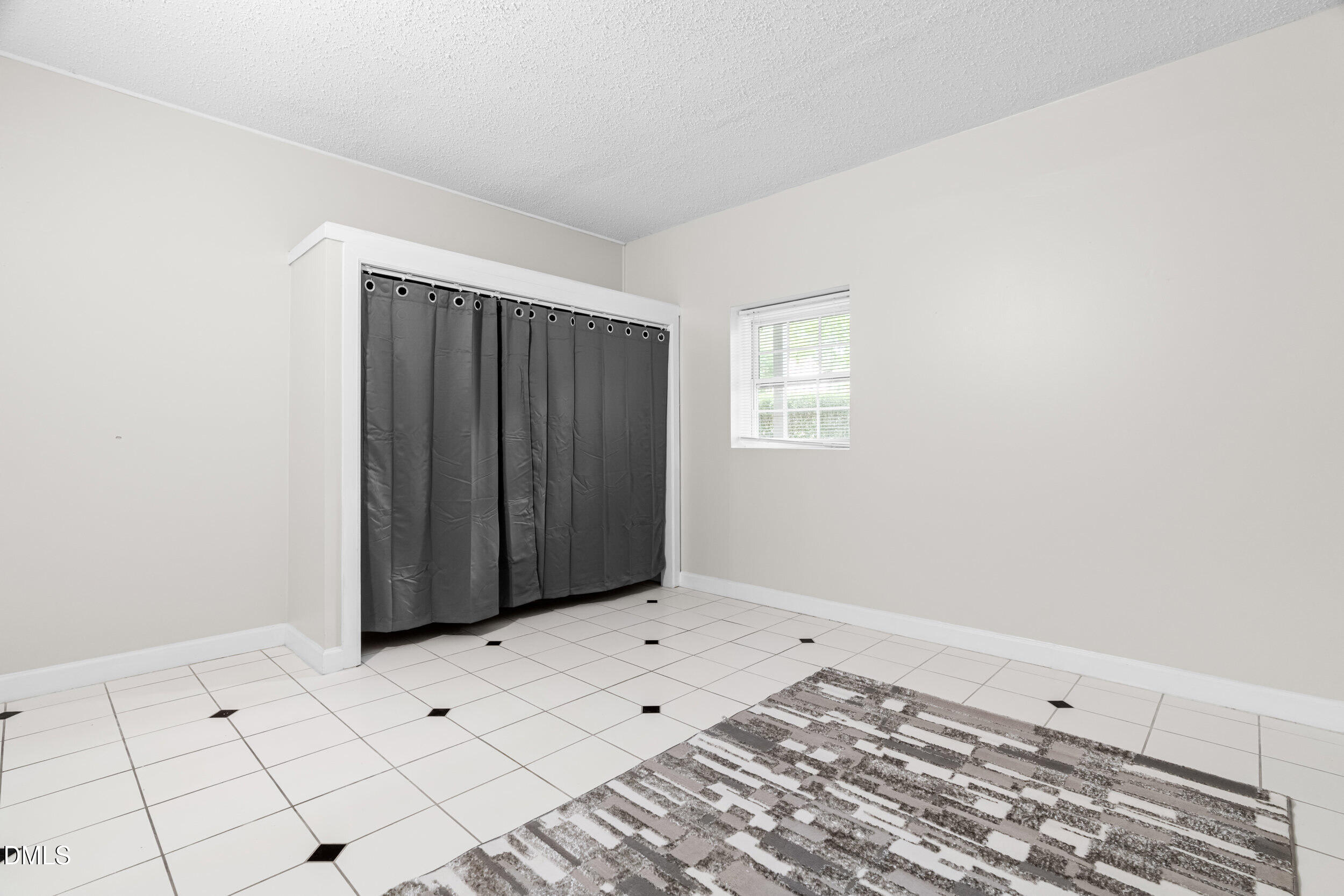 1729 Grady Drive