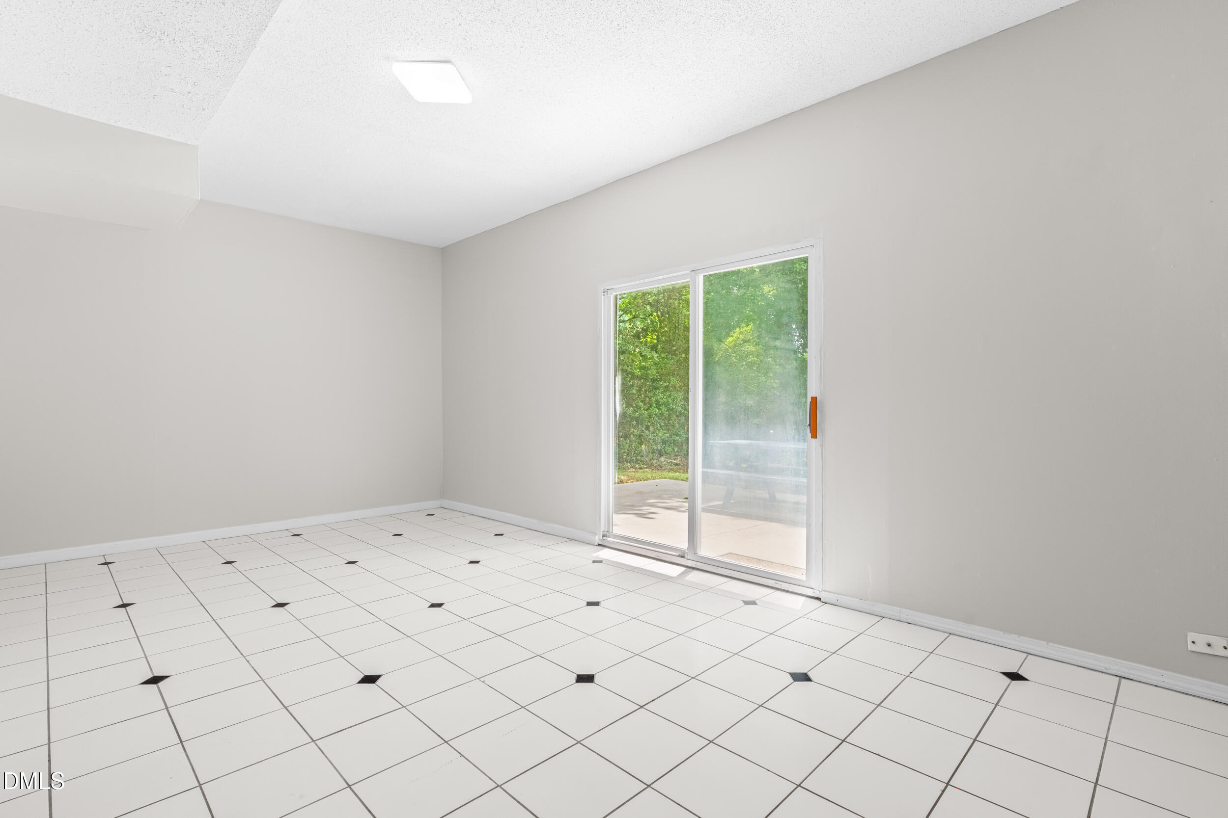 1729 Grady Drive