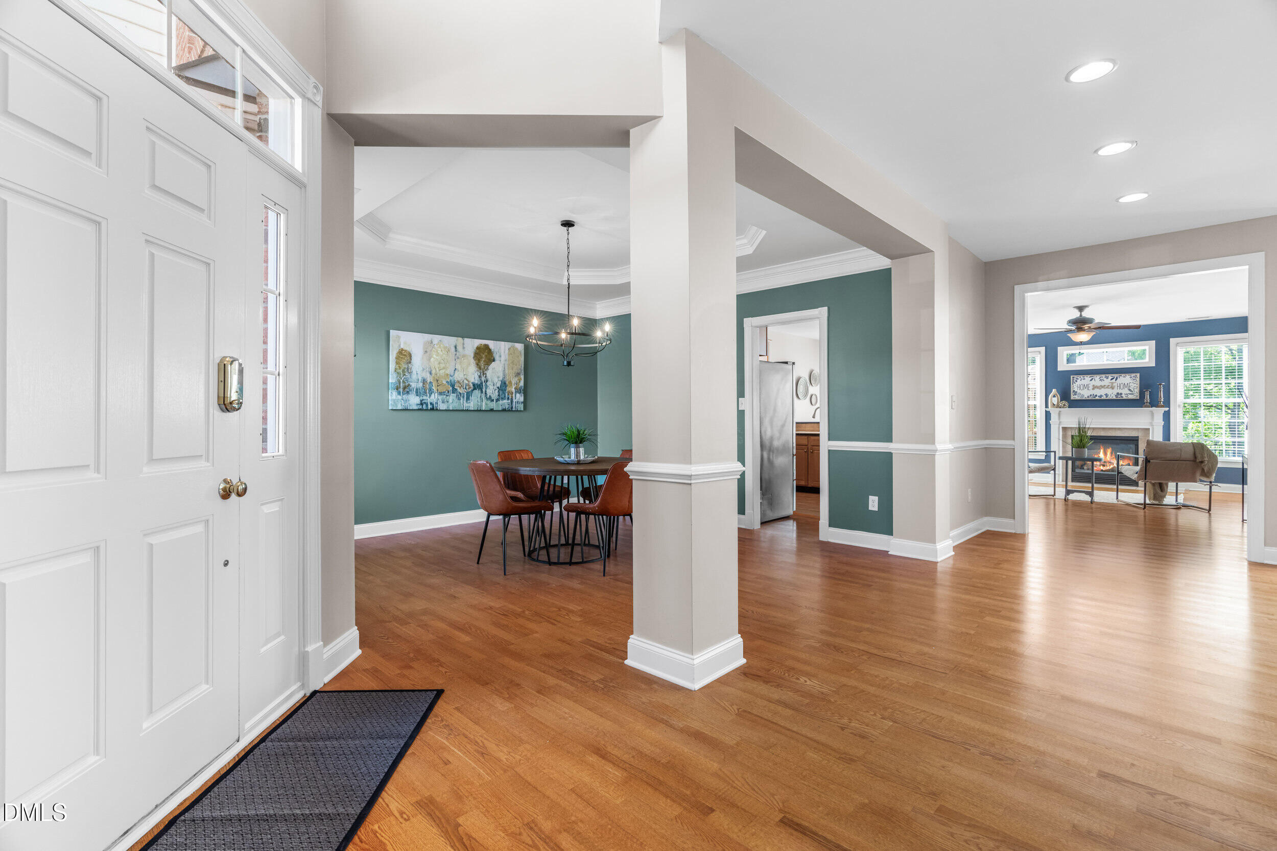 9113 White Eagle Court