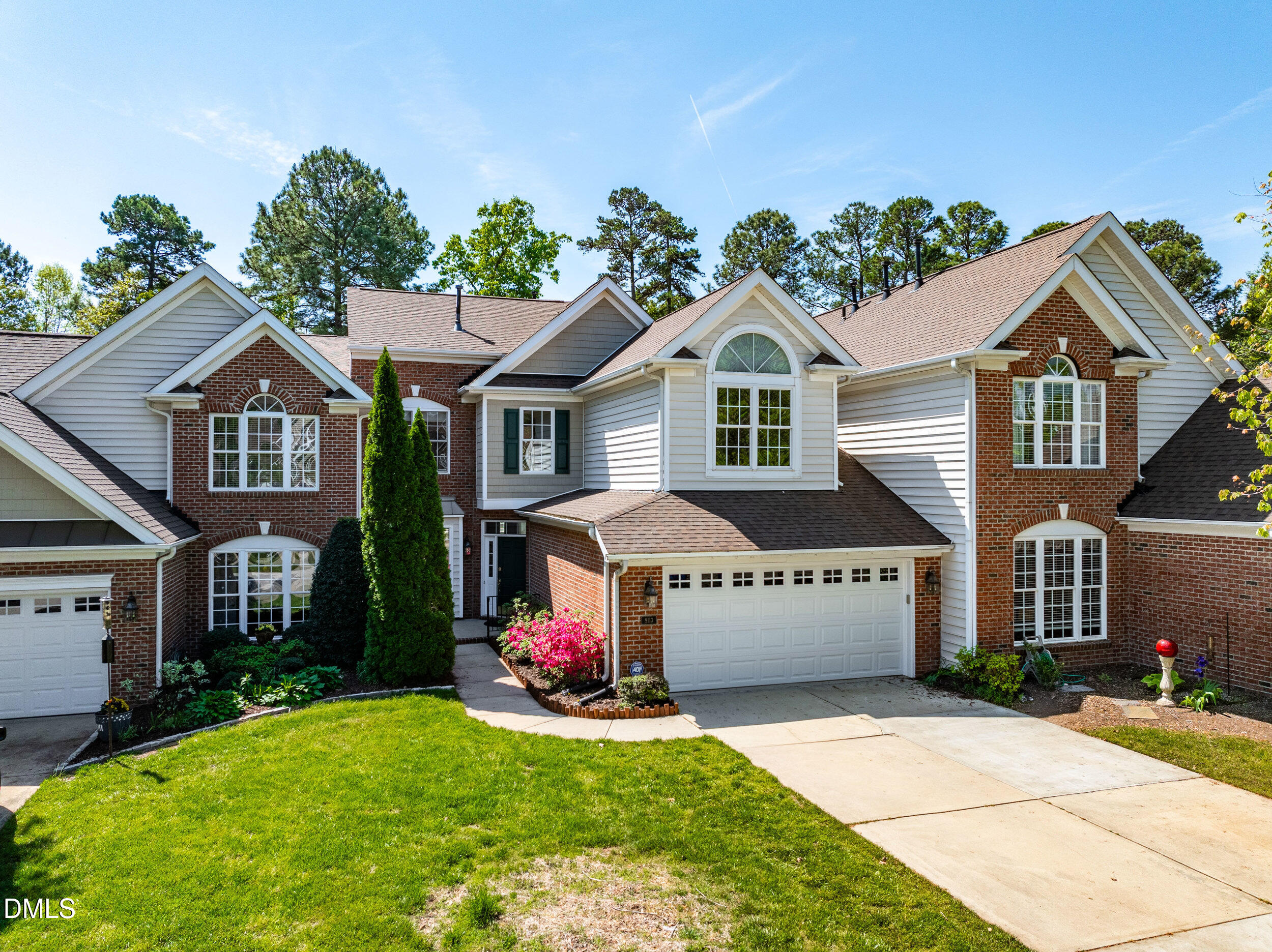 9113 White Eagle Court