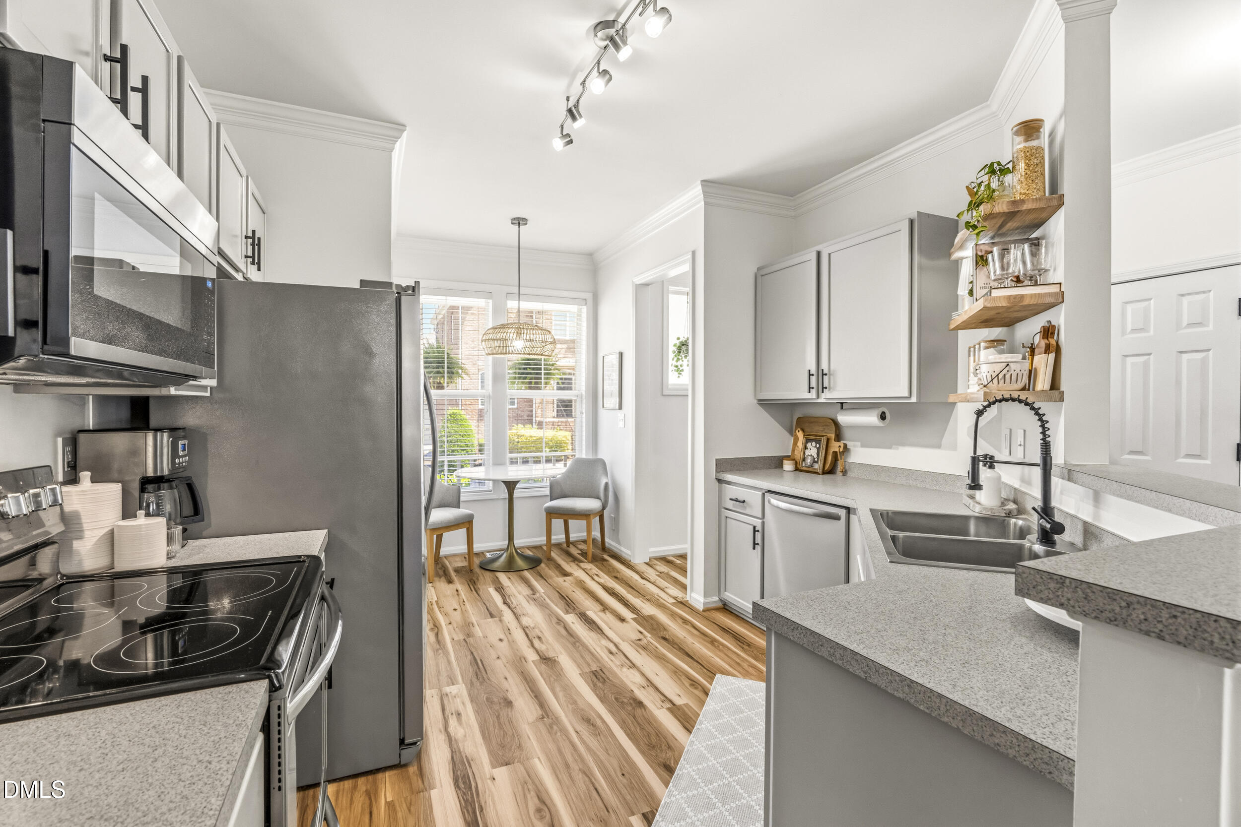 432 Heritage Village Lane
