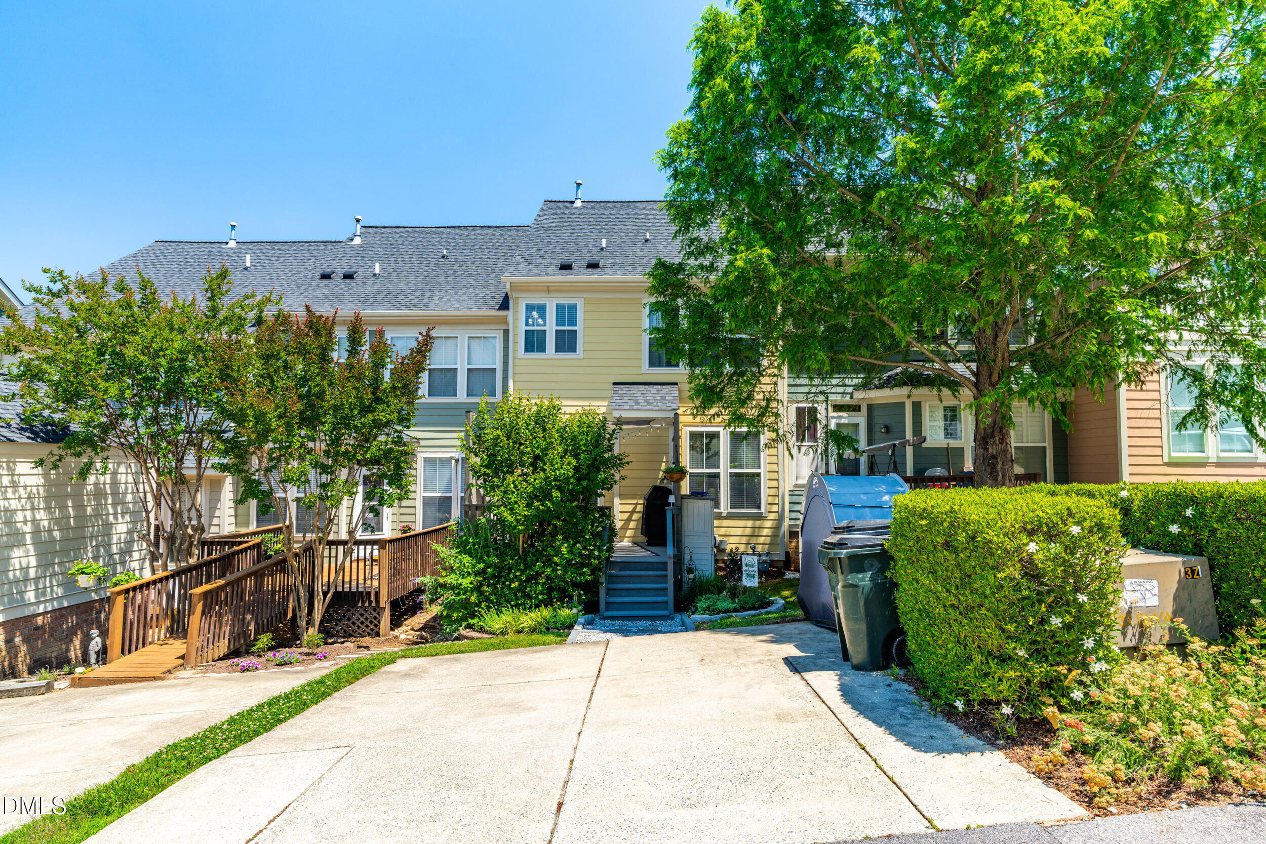 432 Heritage Village Lane