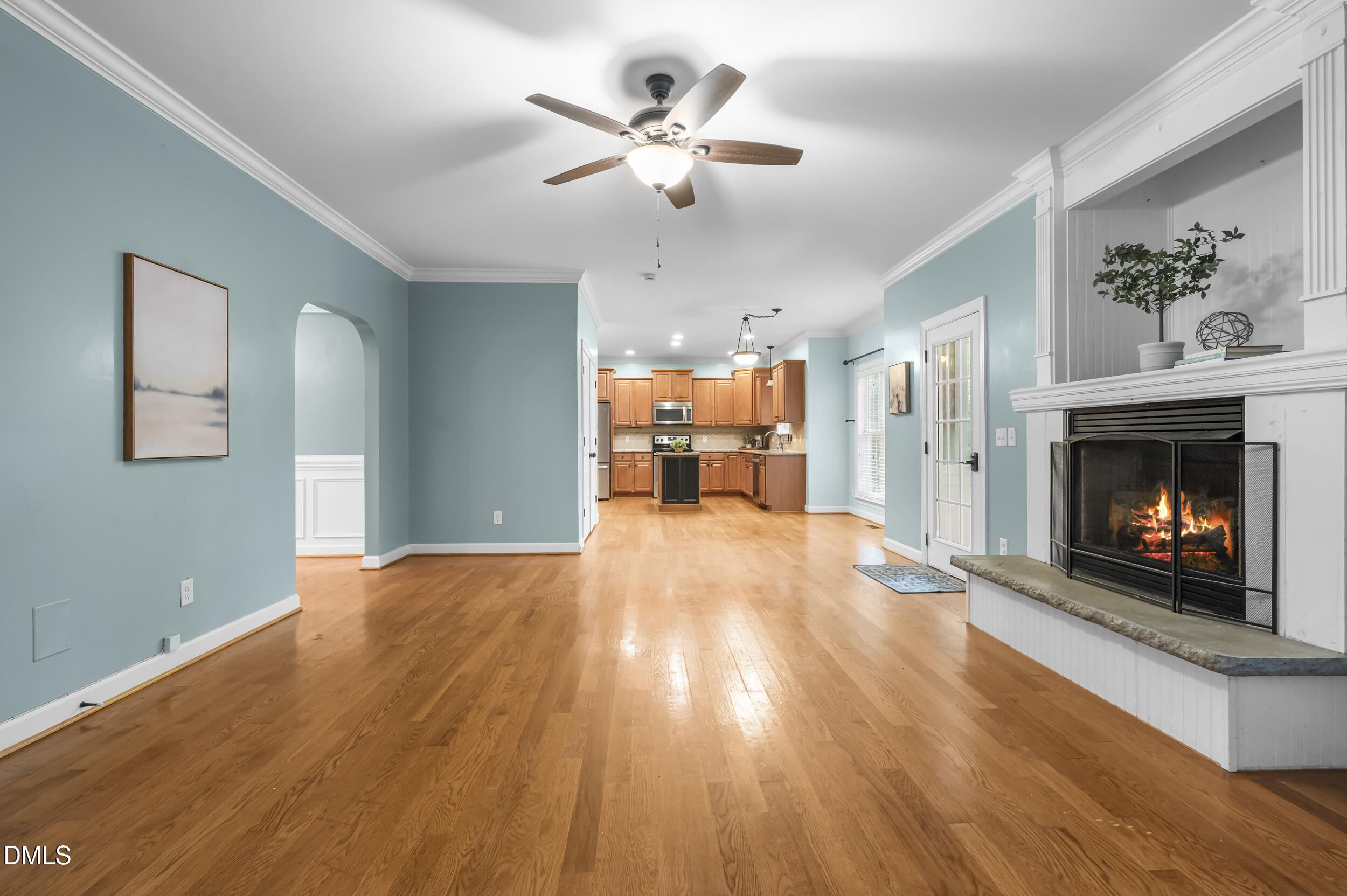 25 Chaucer Court E