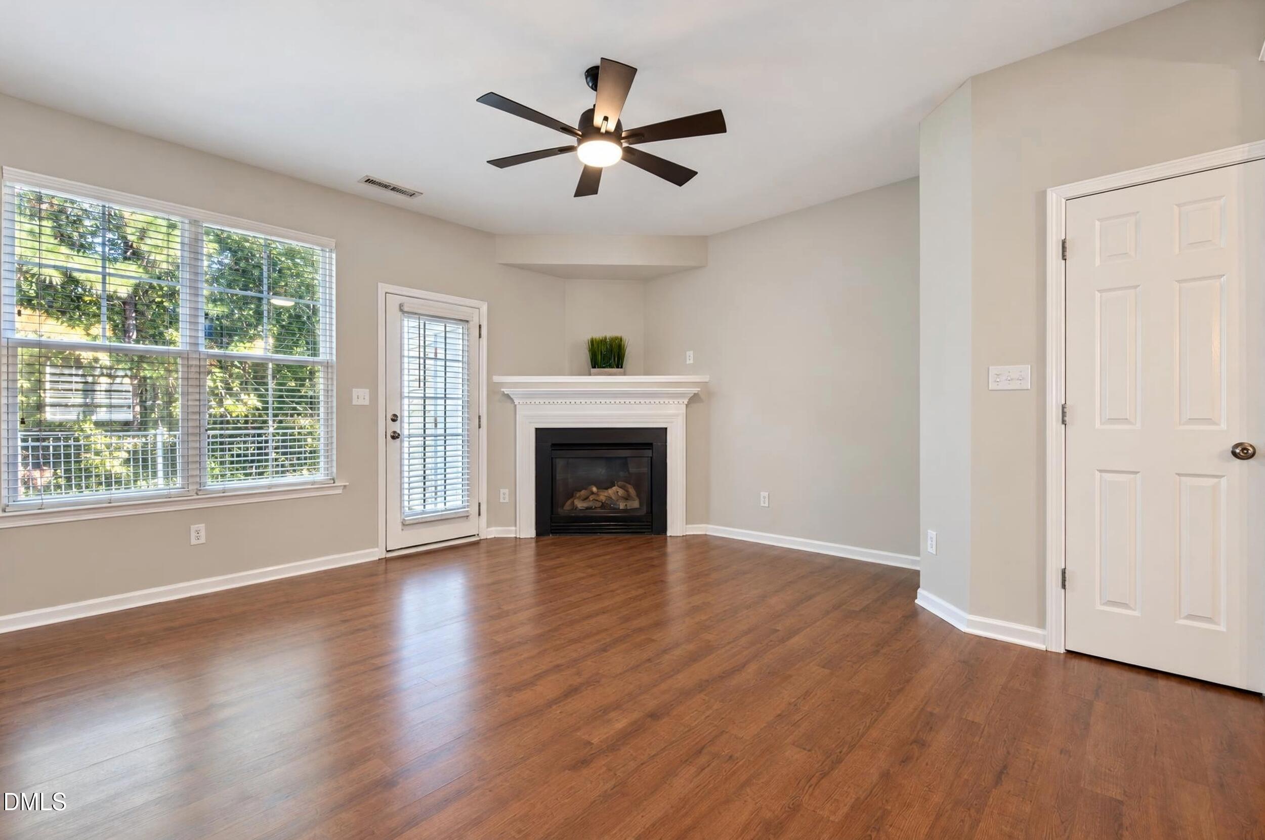 8422 Central Drive