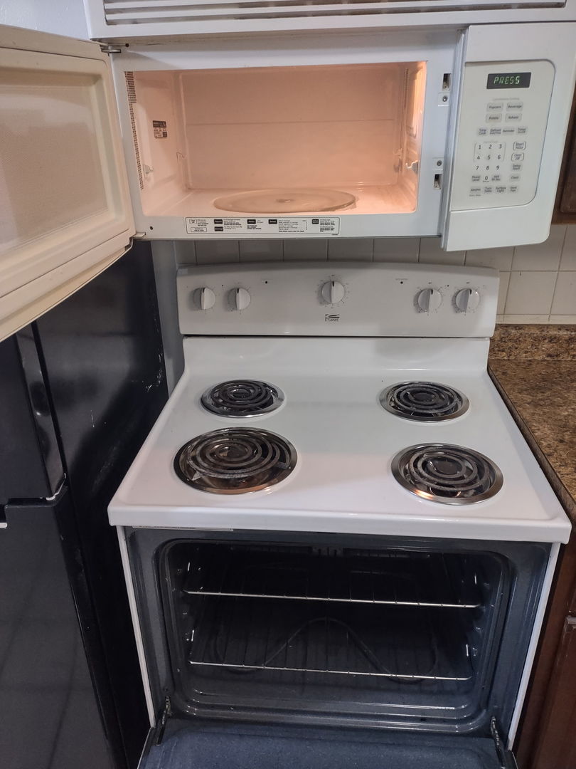 4041 S Harlem Avenue Unit: 3