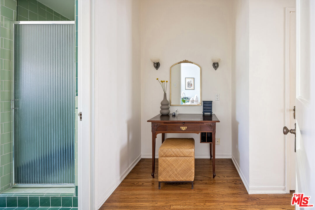3350 James M Wood Blvd Unit: 8