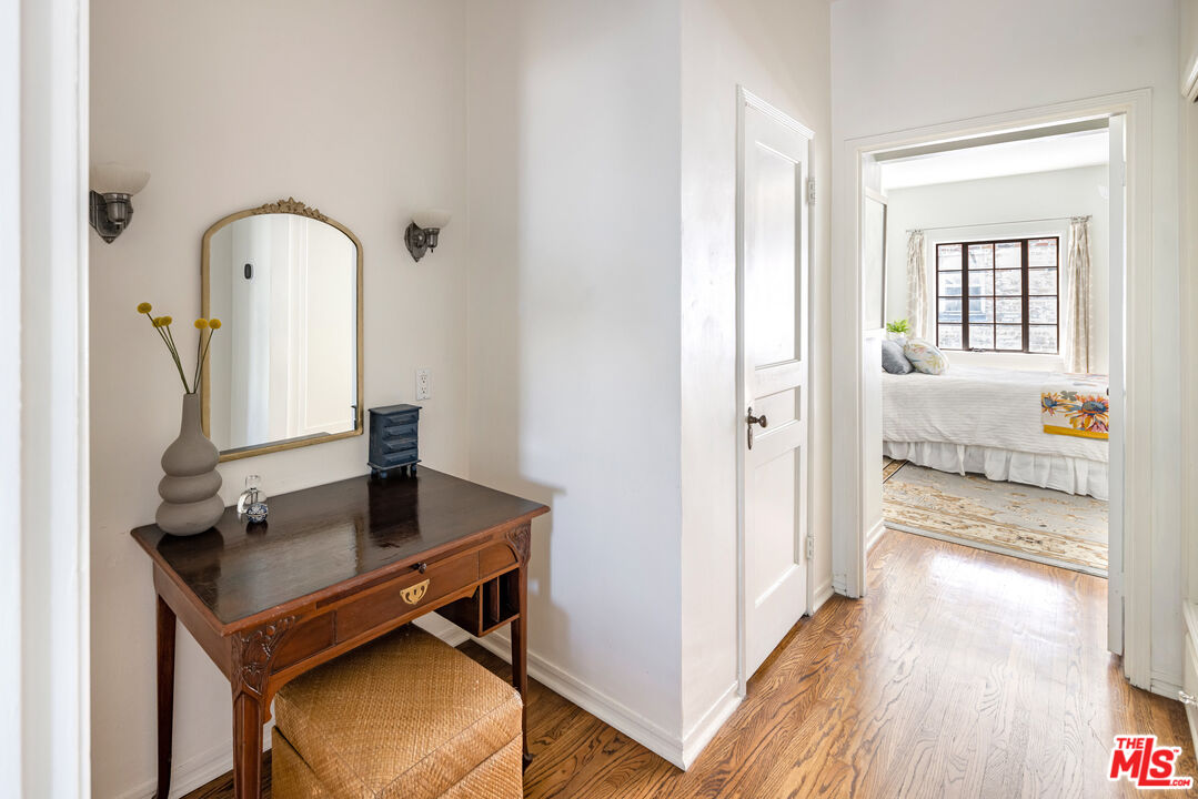 3350 James M Wood Blvd Unit: 8
