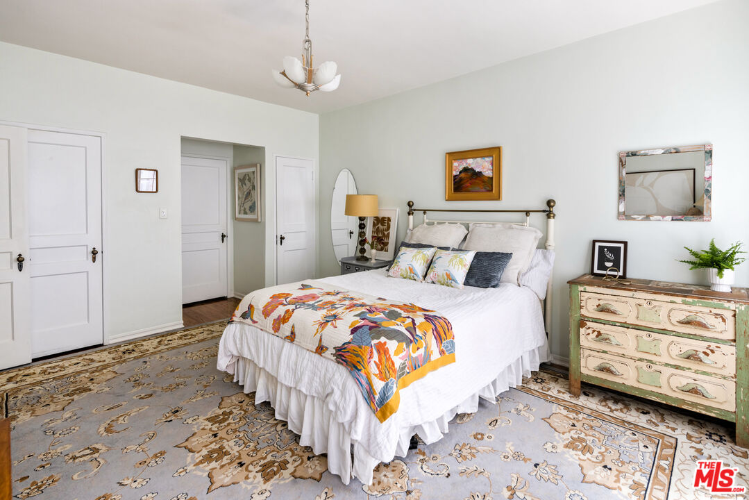 3350 James M Wood Blvd Unit: 8