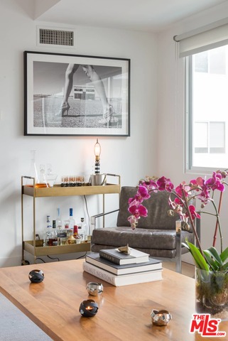 838 N DOHENY DR Unit: 807