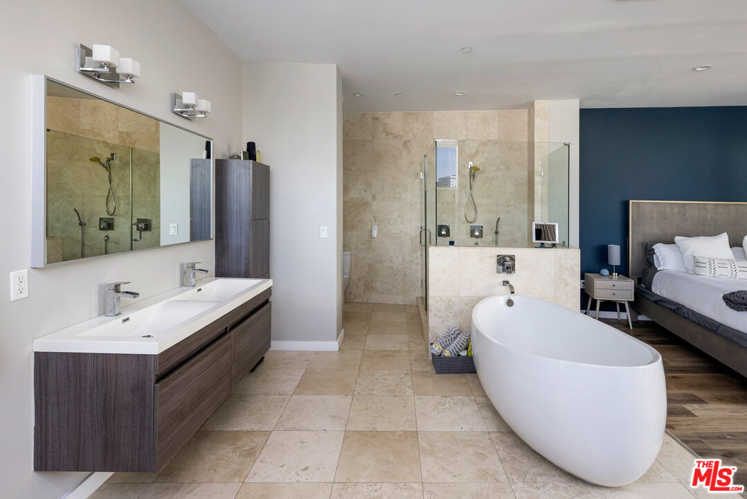8875 Cynthia St Unit: B