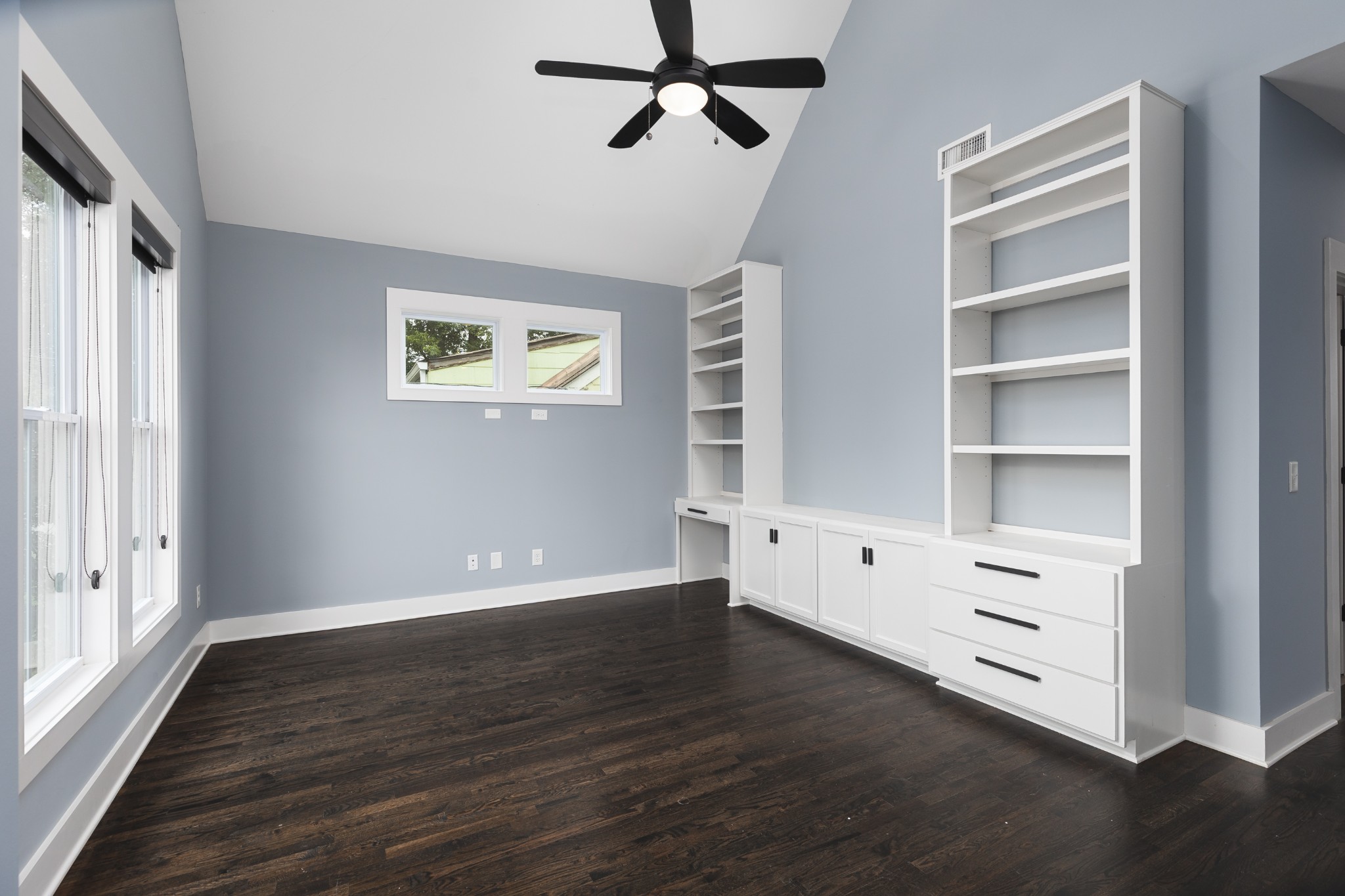 1721B Knowles St Unit: B