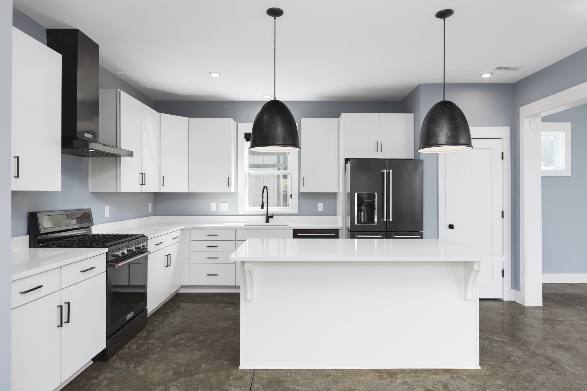 1721B Knowles St Unit: B