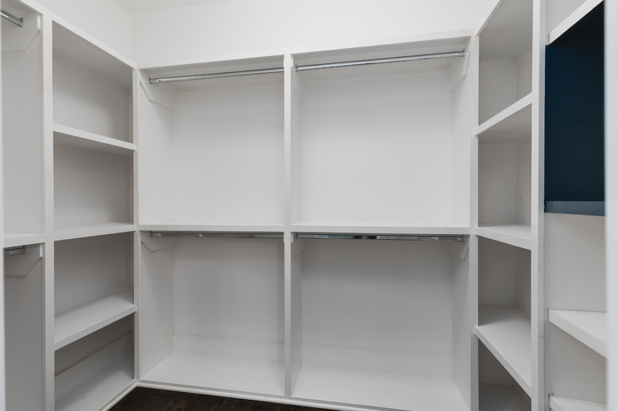 1721B Knowles St Unit: B