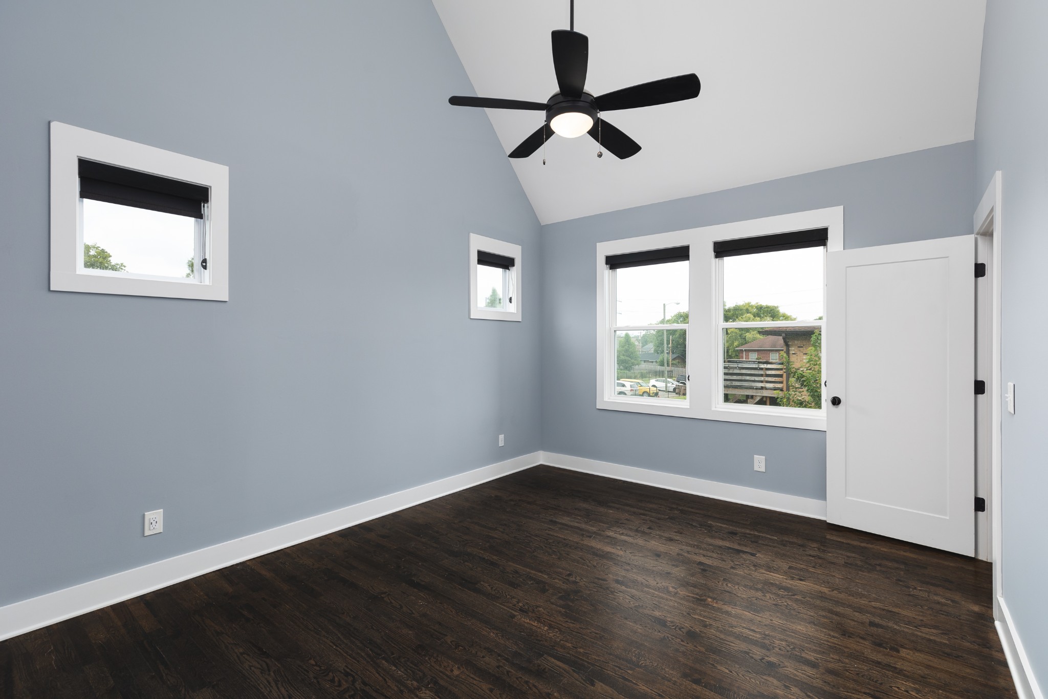 1721B Knowles St Unit: B