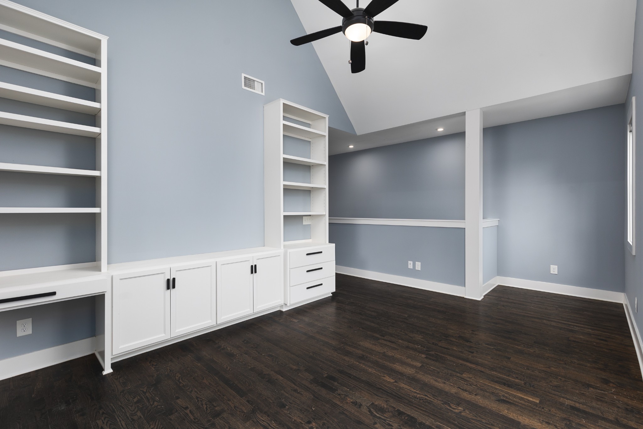 1721B Knowles St Unit: B