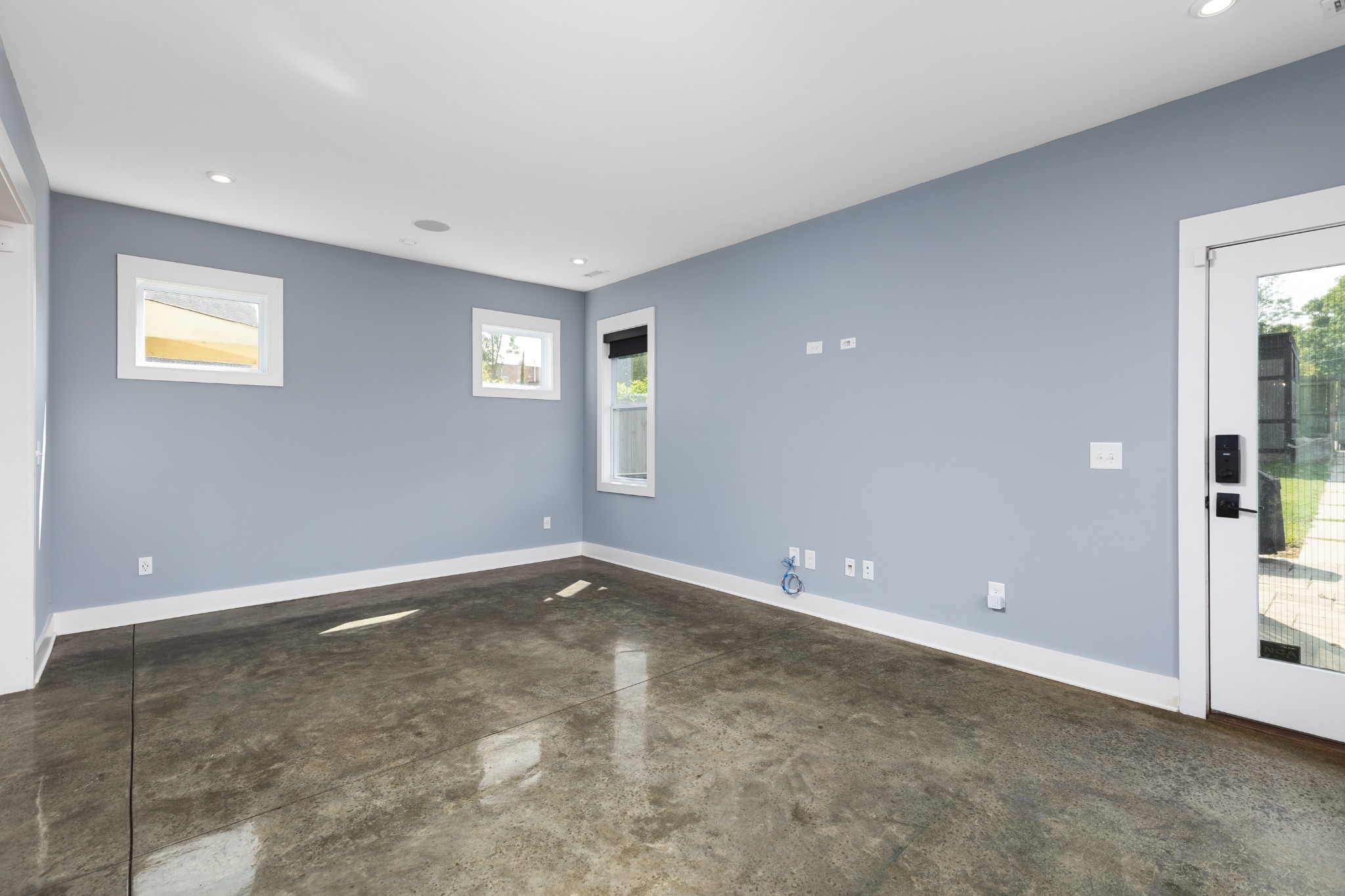 1721B Knowles St Unit: B