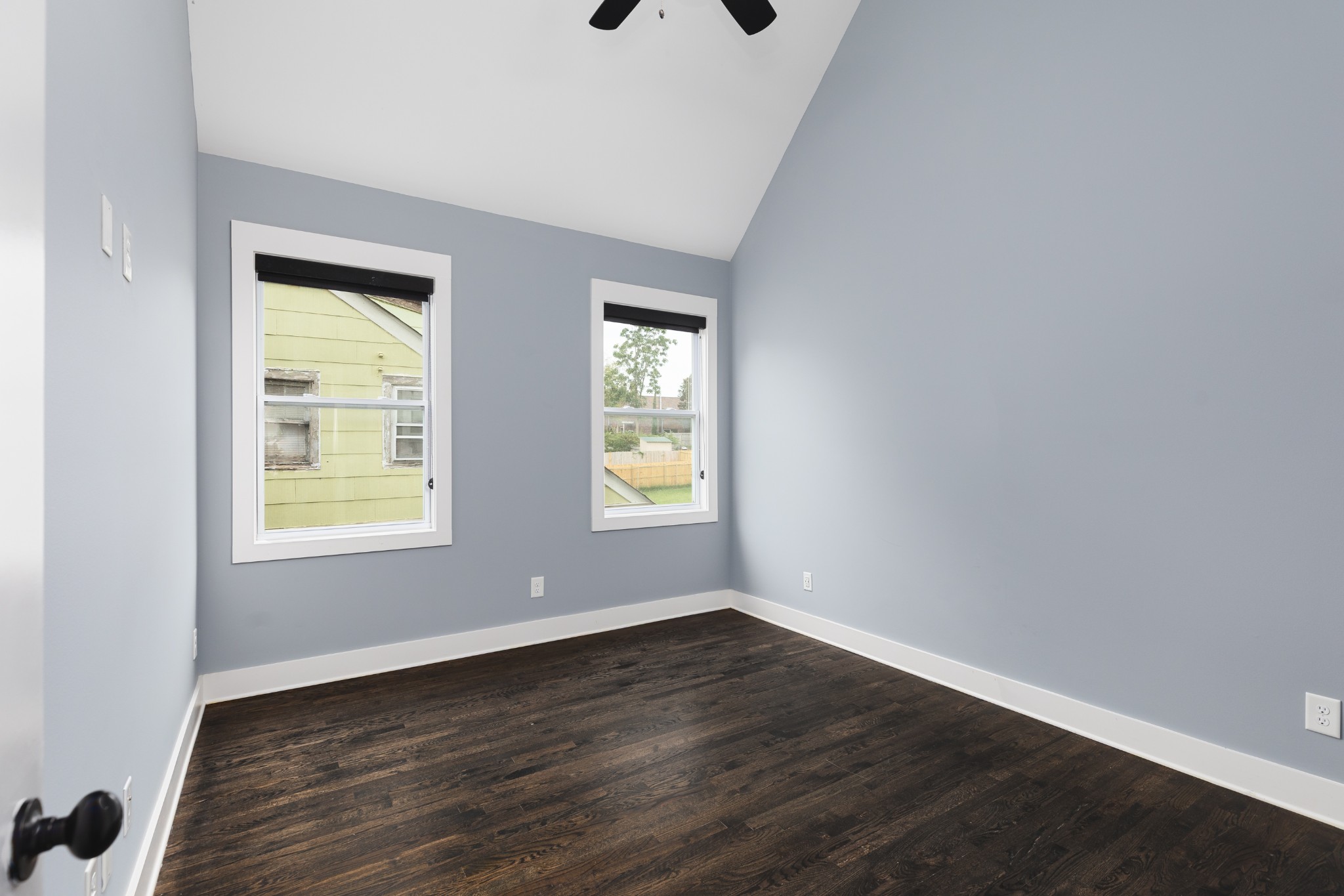 1721B Knowles St Unit: B