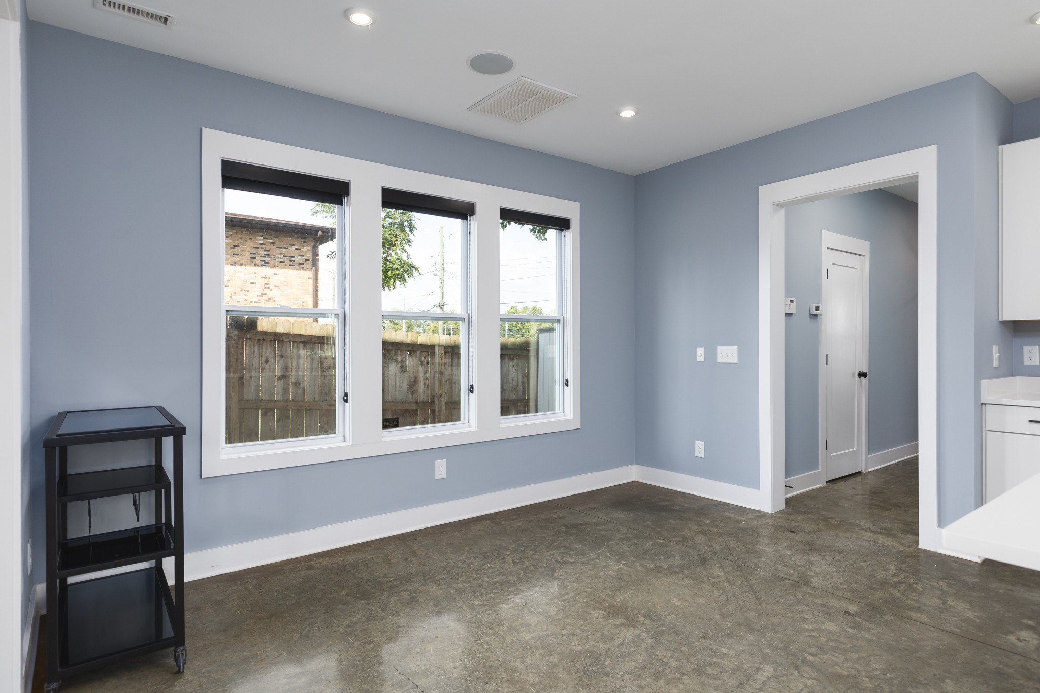 1721B Knowles St Unit: B