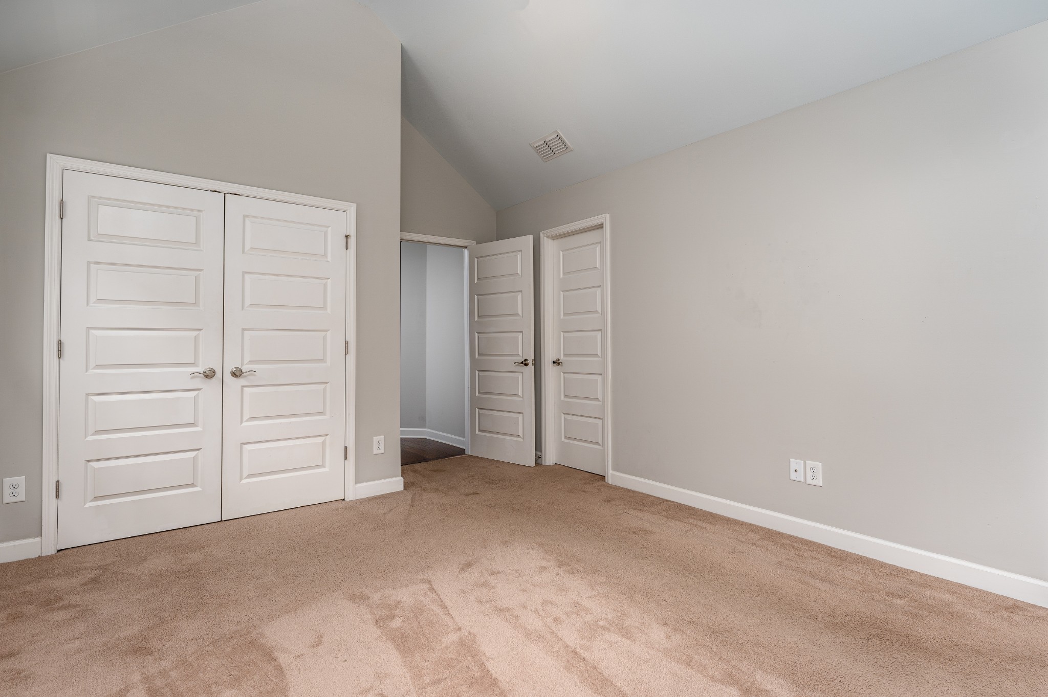 7621 Veranda Ct