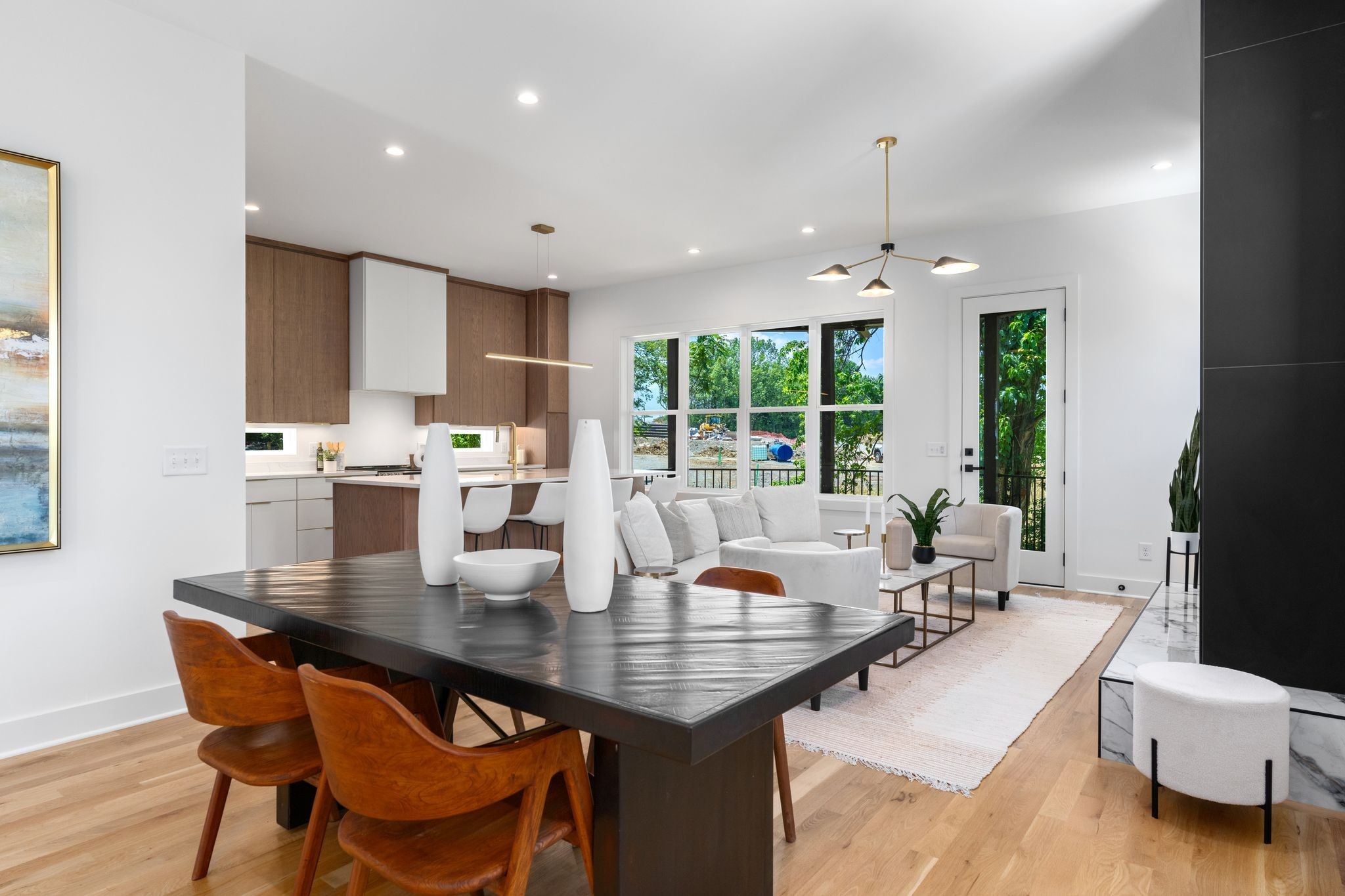 2211 Summitt Ave Unit: A