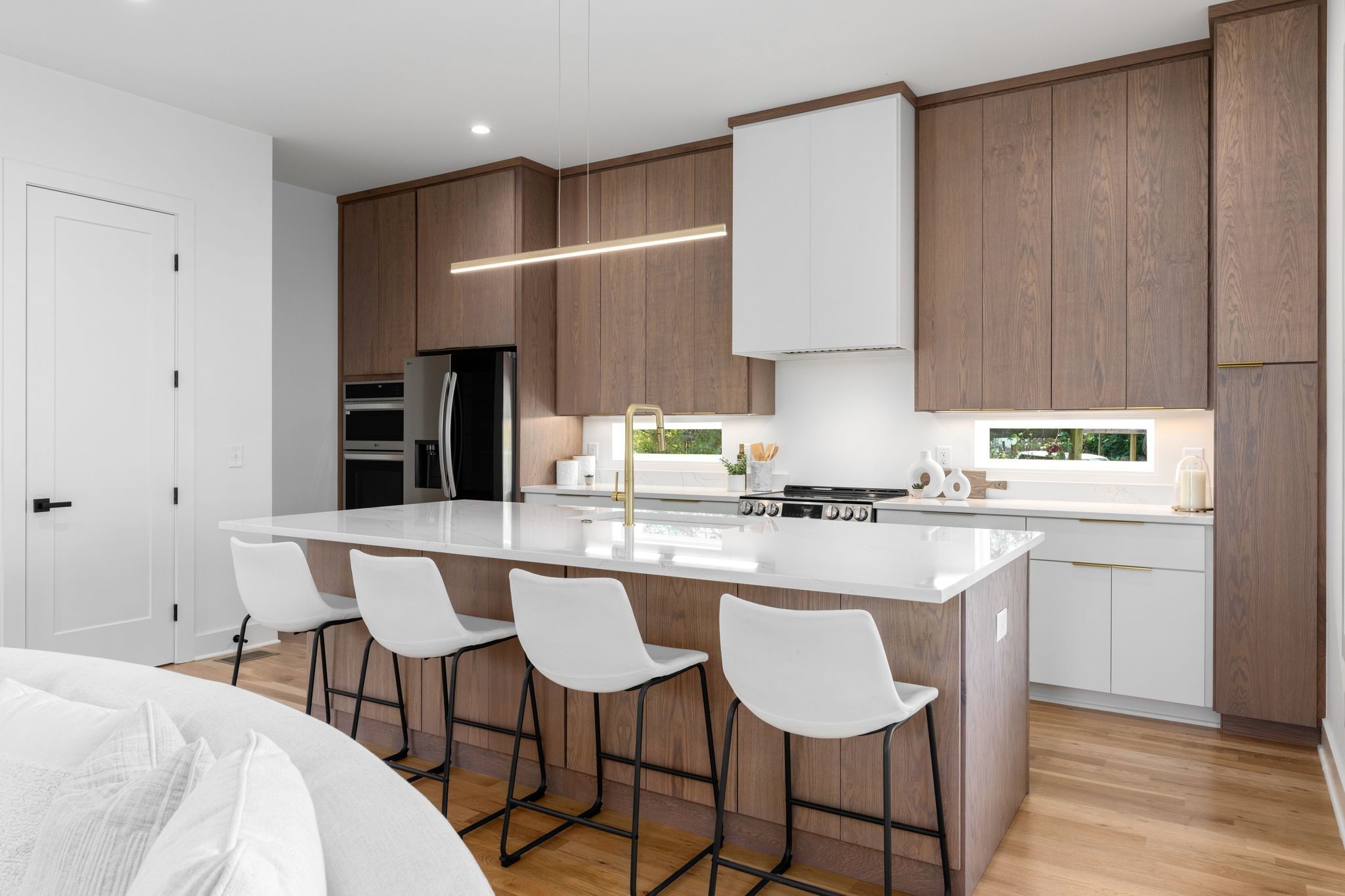 2211 Summitt Ave Unit: A