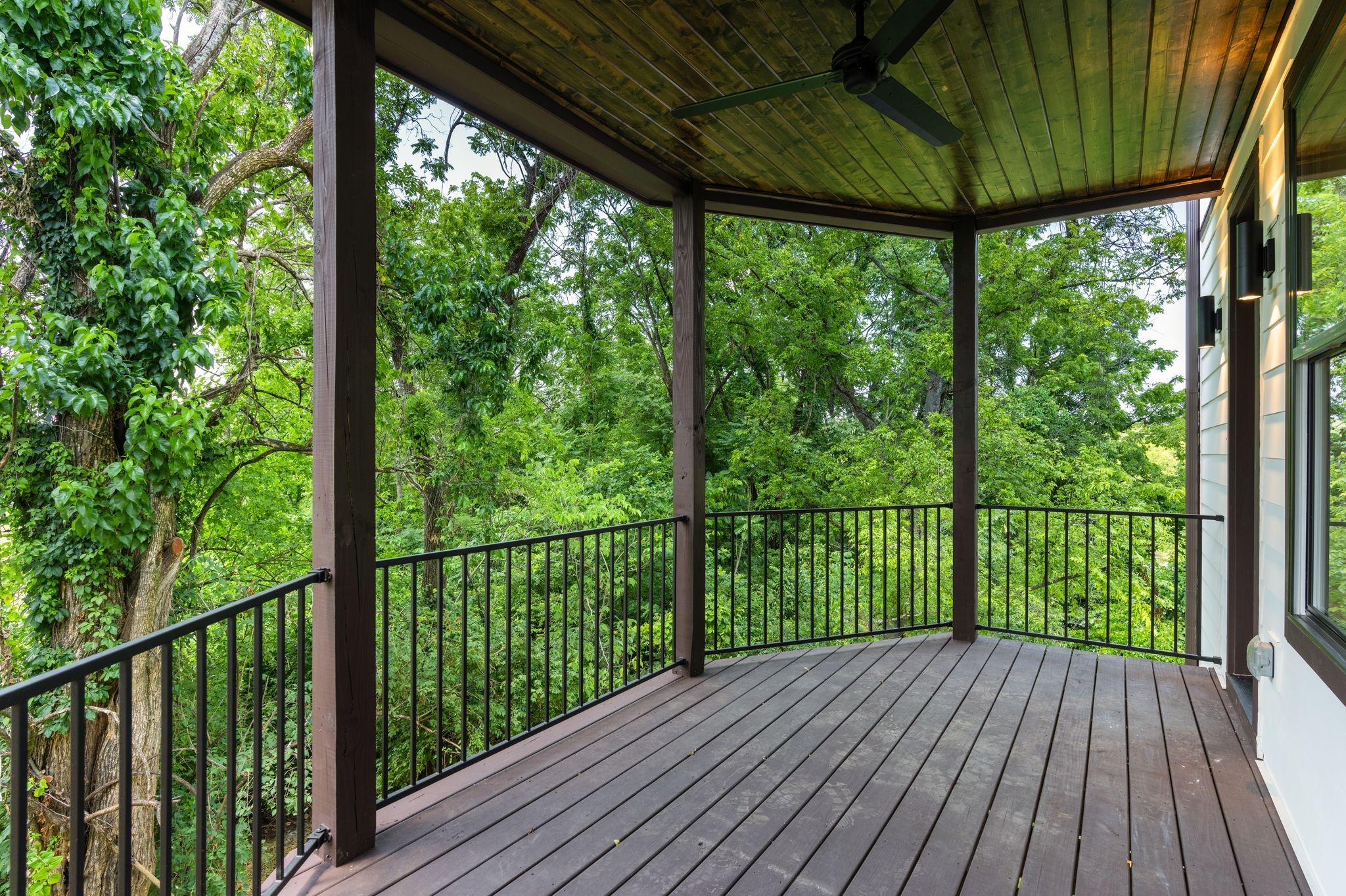 2211 Summitt Ave Unit: A