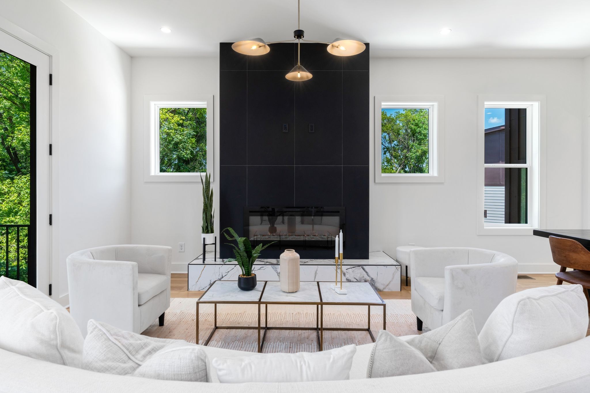 2211 Summitt Ave Unit: A