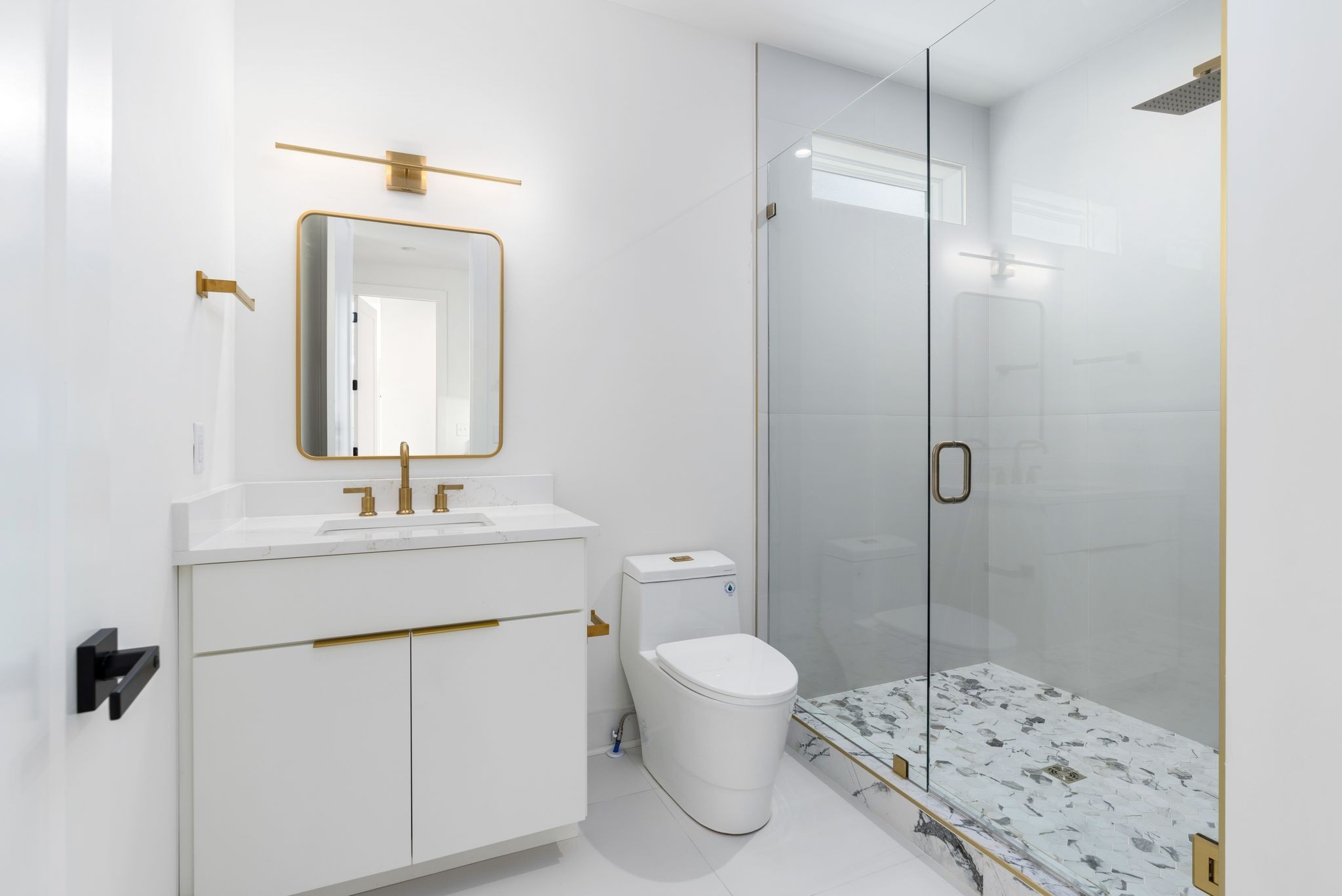 2211 Summitt Ave Unit: A