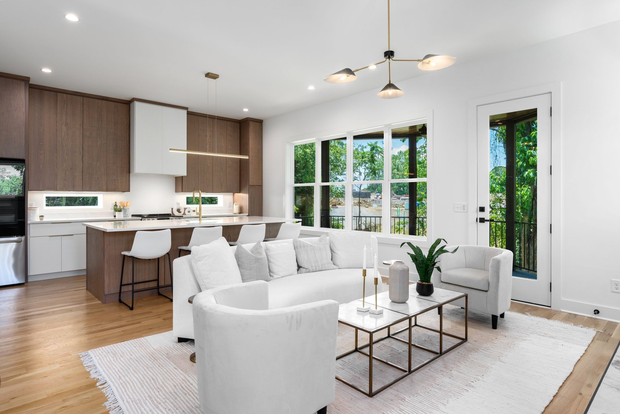 2211 Summitt Ave Unit: A