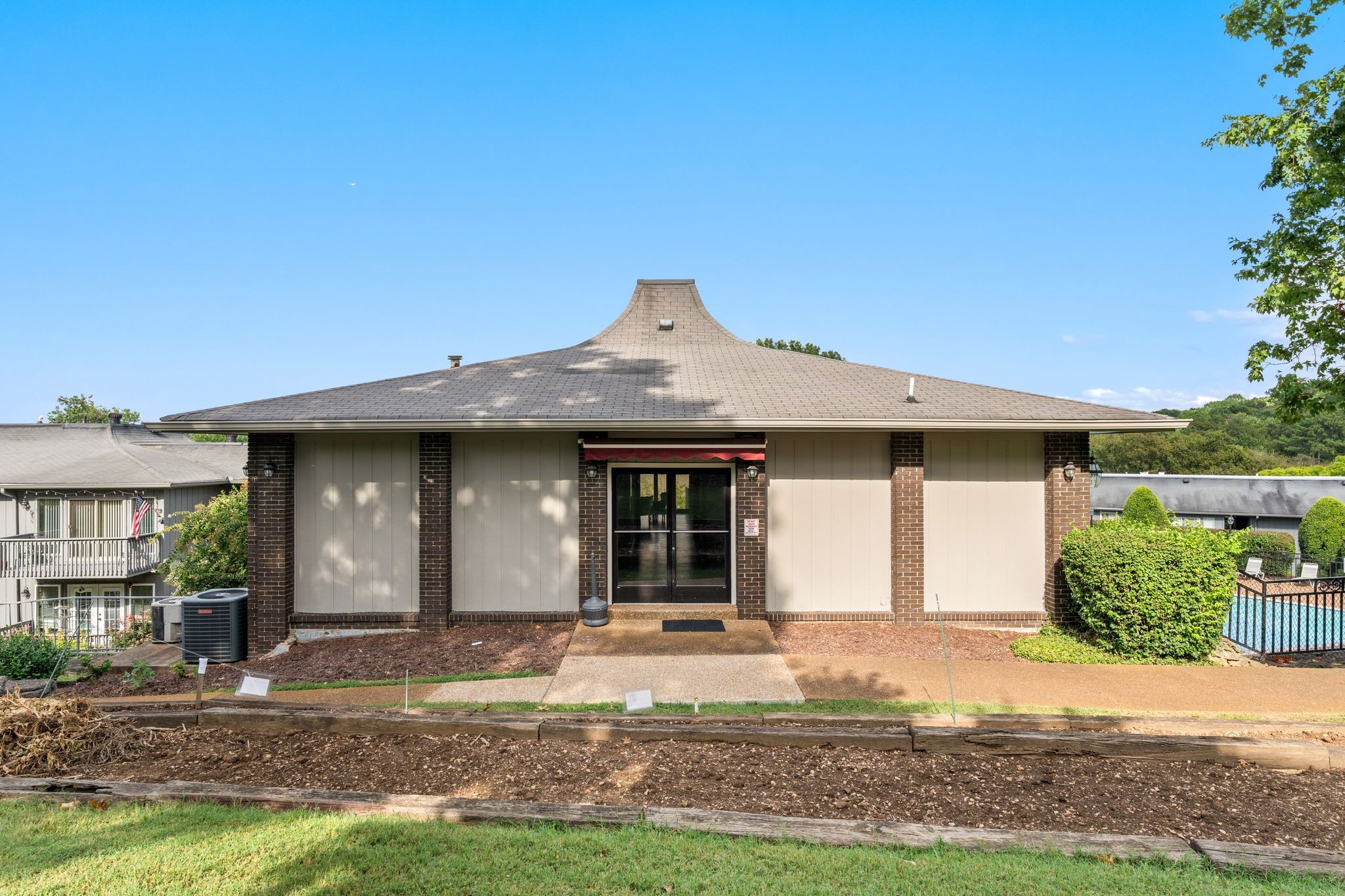 21 Vaughns Gap Rd Unit: 13